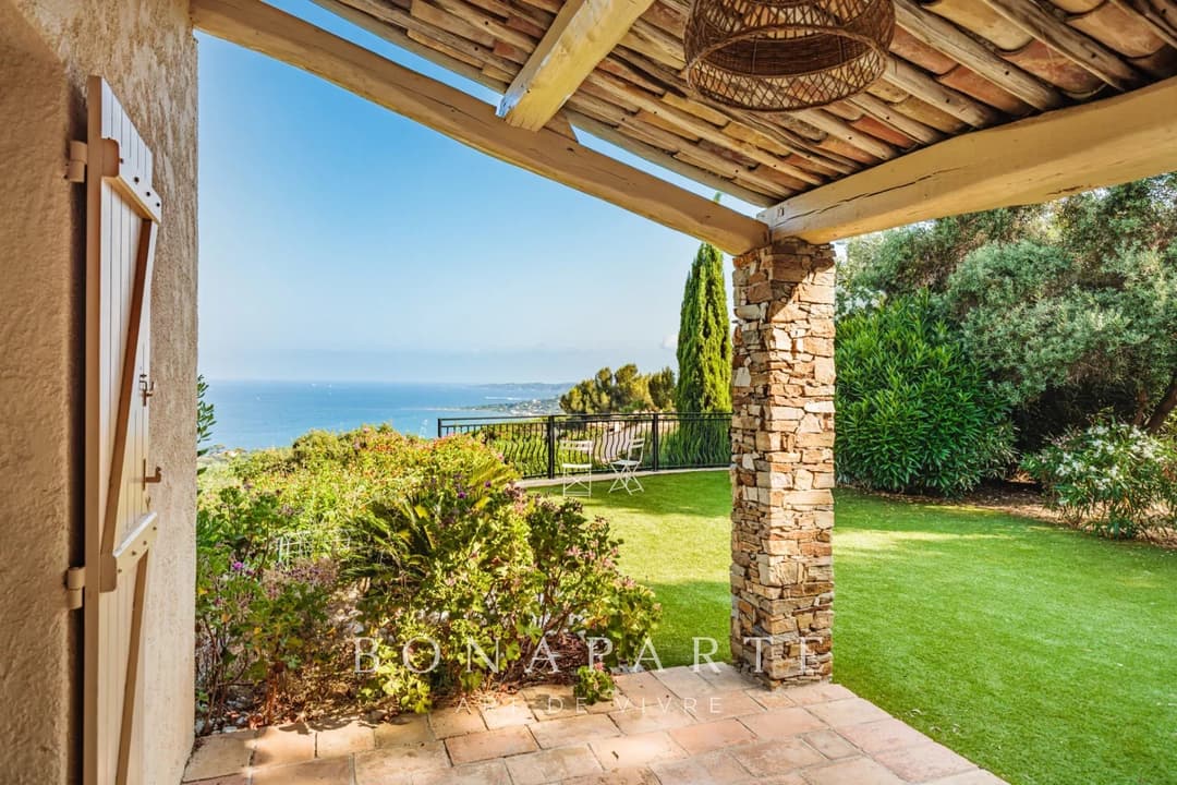 SAINTE-MAXIME - VILLA VUE MER PANORAMIQUE - Photo 8