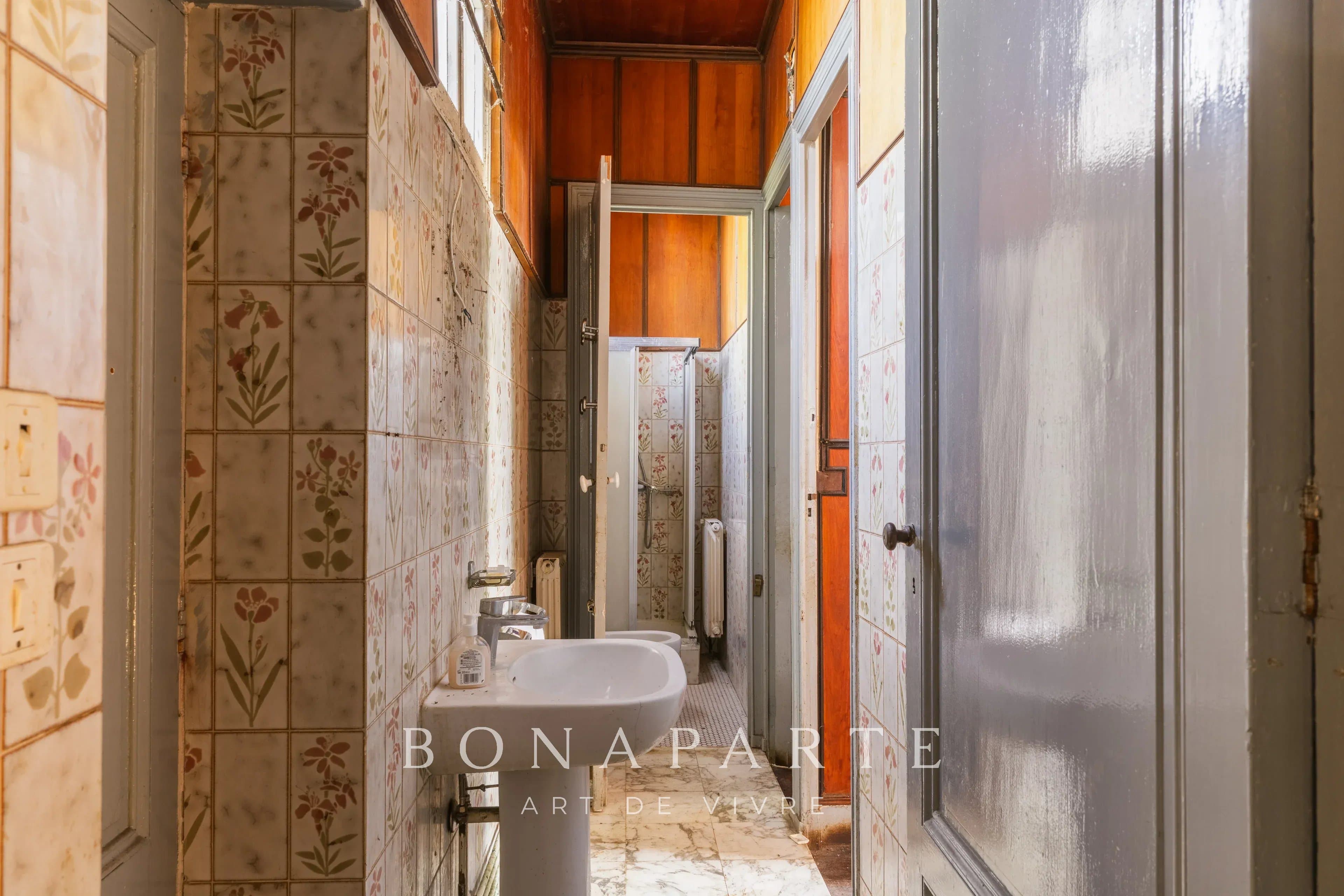 LE BOUSCAT – Magnifique demeure bourgeoise de 480 m² à réinventer, potentiel exceptionnel - Photo 32