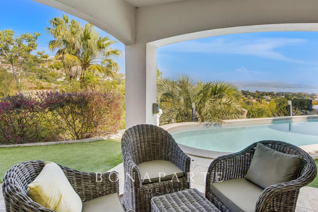 EXCLUSIVITE : Villa vue mer panoramique - Photo 4