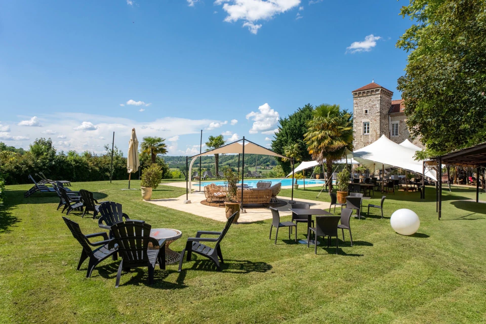 CHÂTEAU D’EXCEPTION – DOMAINE HÔTELIER 4★ & ÉVÉNEMENTIEL - Photo 23