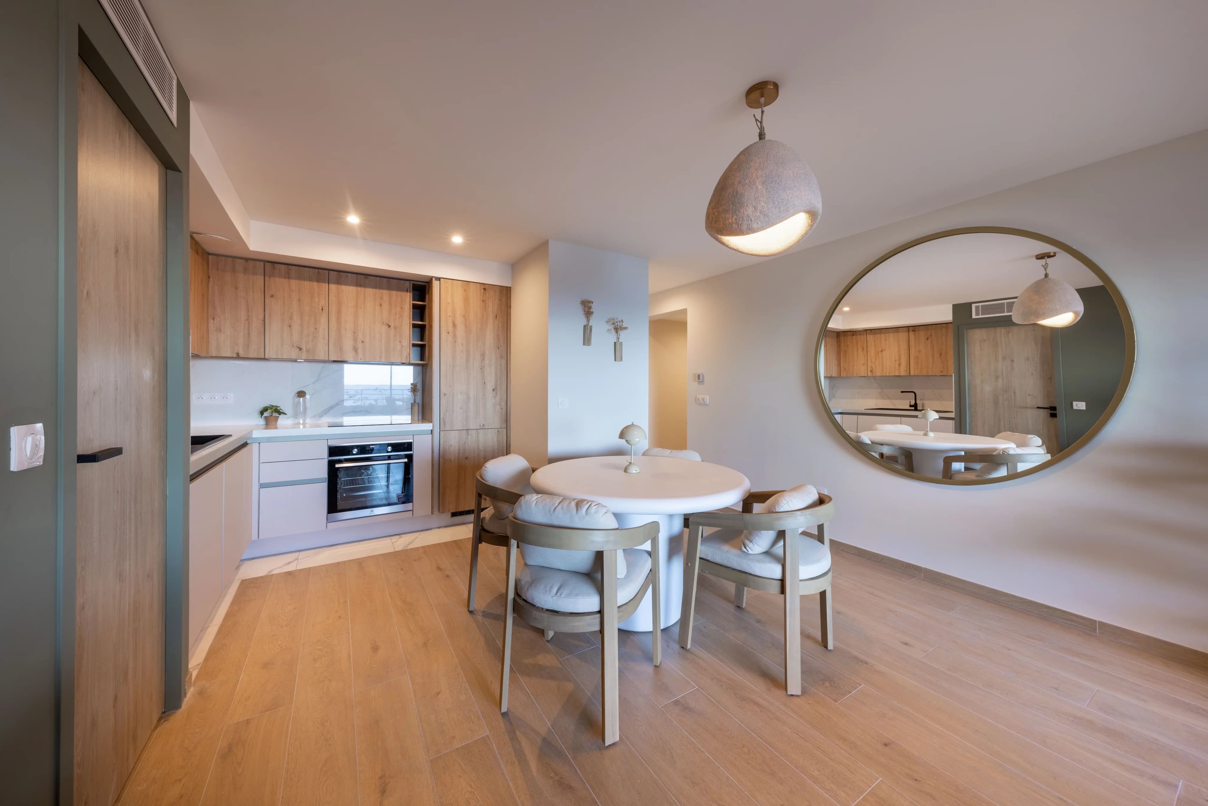 VUE MER PANORAMIQUE : Appartement T2 d’exception de 52 m² pieds dans l’eau - Photo 4
