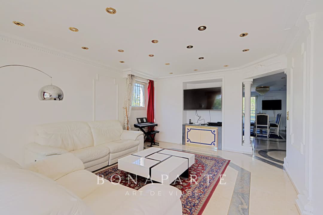 SAINT-CLOUD – CŒUR DE VILLE, ENTRE MARCHÉ ET PARC - Photo 5