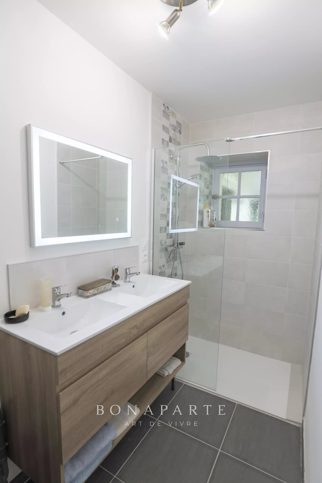 CORNÉ – MAISON DE MAÎTRE AUTHENTIQUE – LA DOUCEUR D’UN ART DE VIVRE - Photo 21