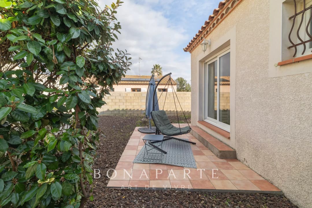 Maison plain-pied avec piscine à Sauvian – Confort, espace et praticité - Photo 11