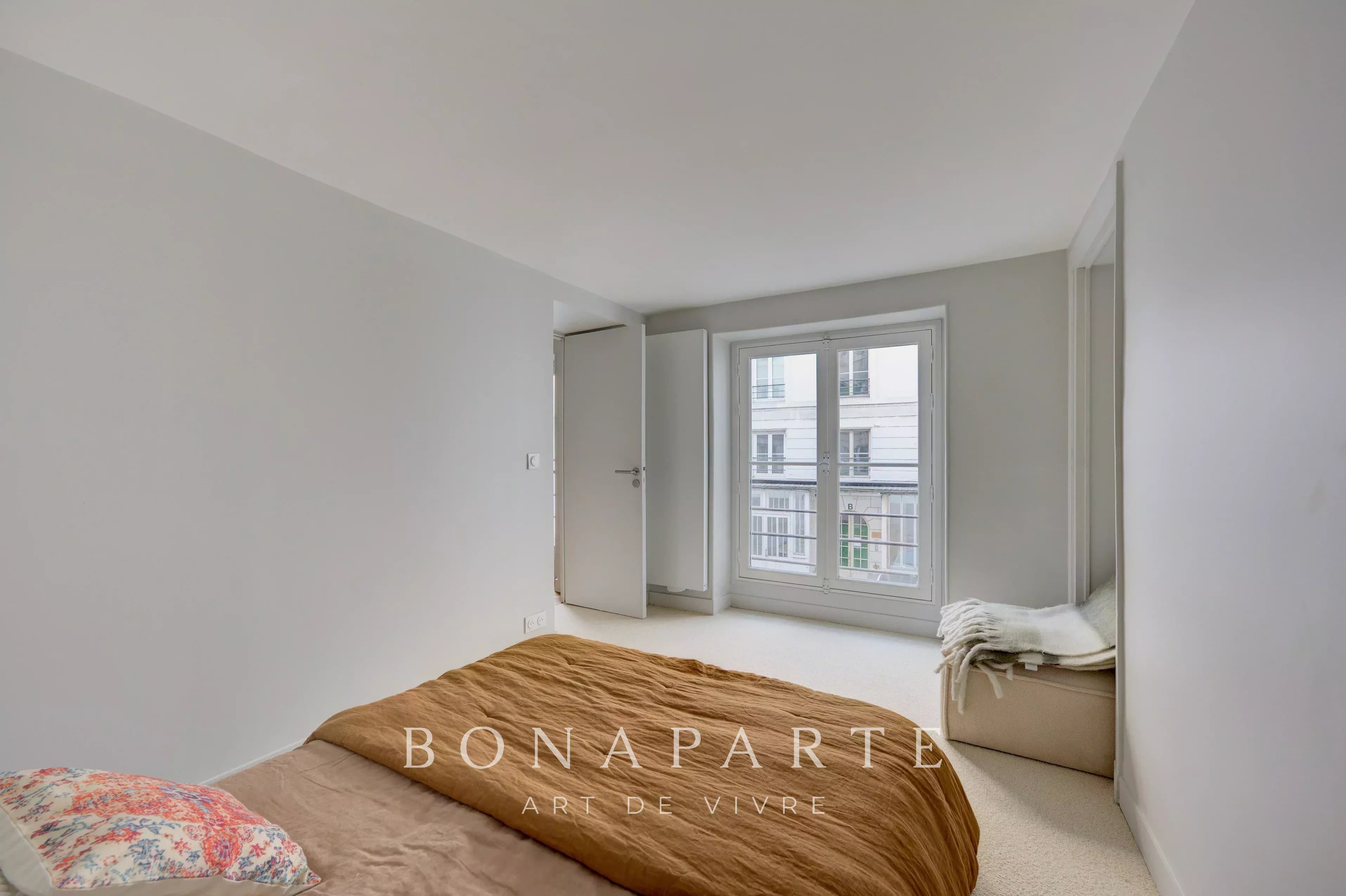 Appartement 2 pièces au sein d’un immeuble d’époque - Photo 6