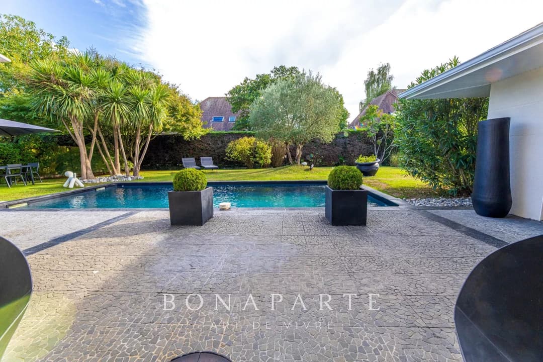 Haut d’Idron – Maison d’architecte, lumière & lignes pures - Photo 2