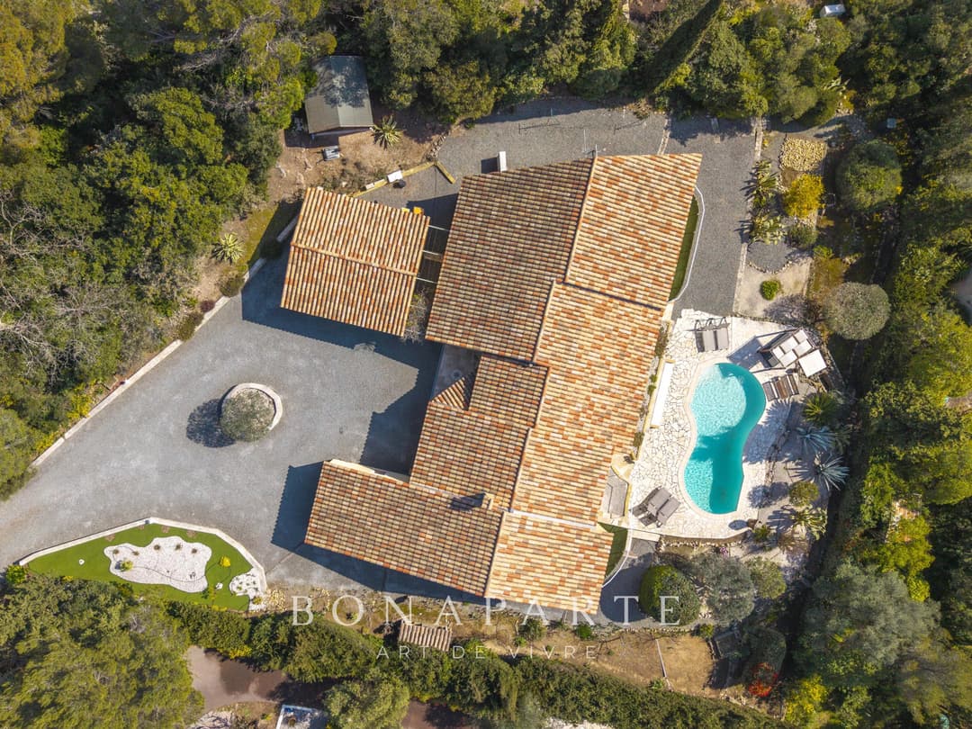 Saint-Raphaël - Superbe villa rénovée avec piscine - Photo 15