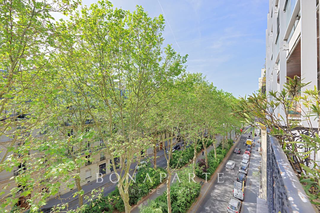 Paris 14e – Haussmannien, étage élevé avec ascenseur, balcon et vue dégagée - Photo 14