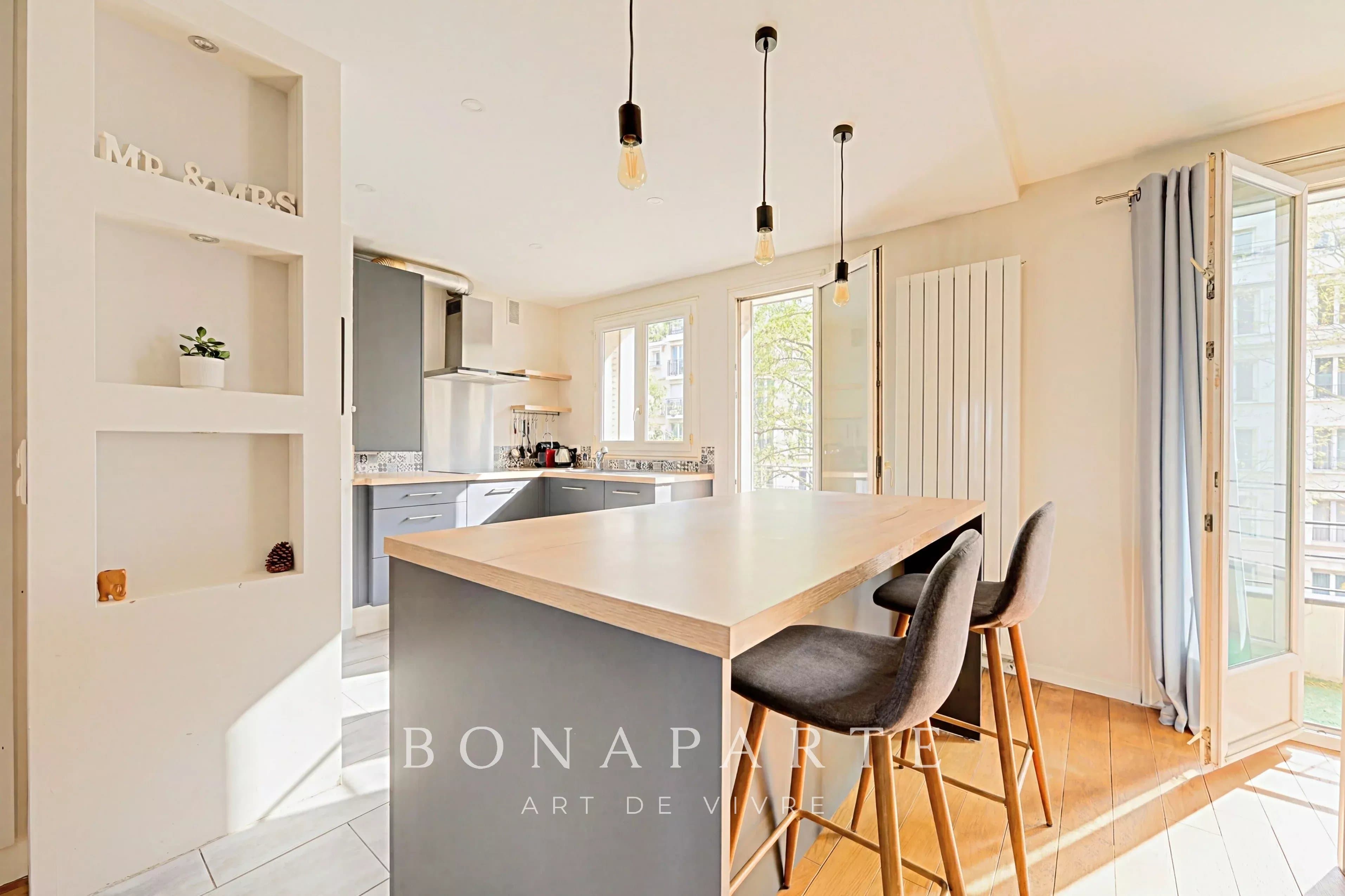 Trois pièces traversant avec balcons - Photo 8