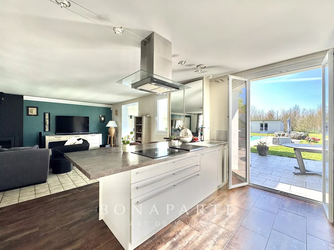 ALLONNES - MAISON FAMILIALE - 199 m² - Photo 2