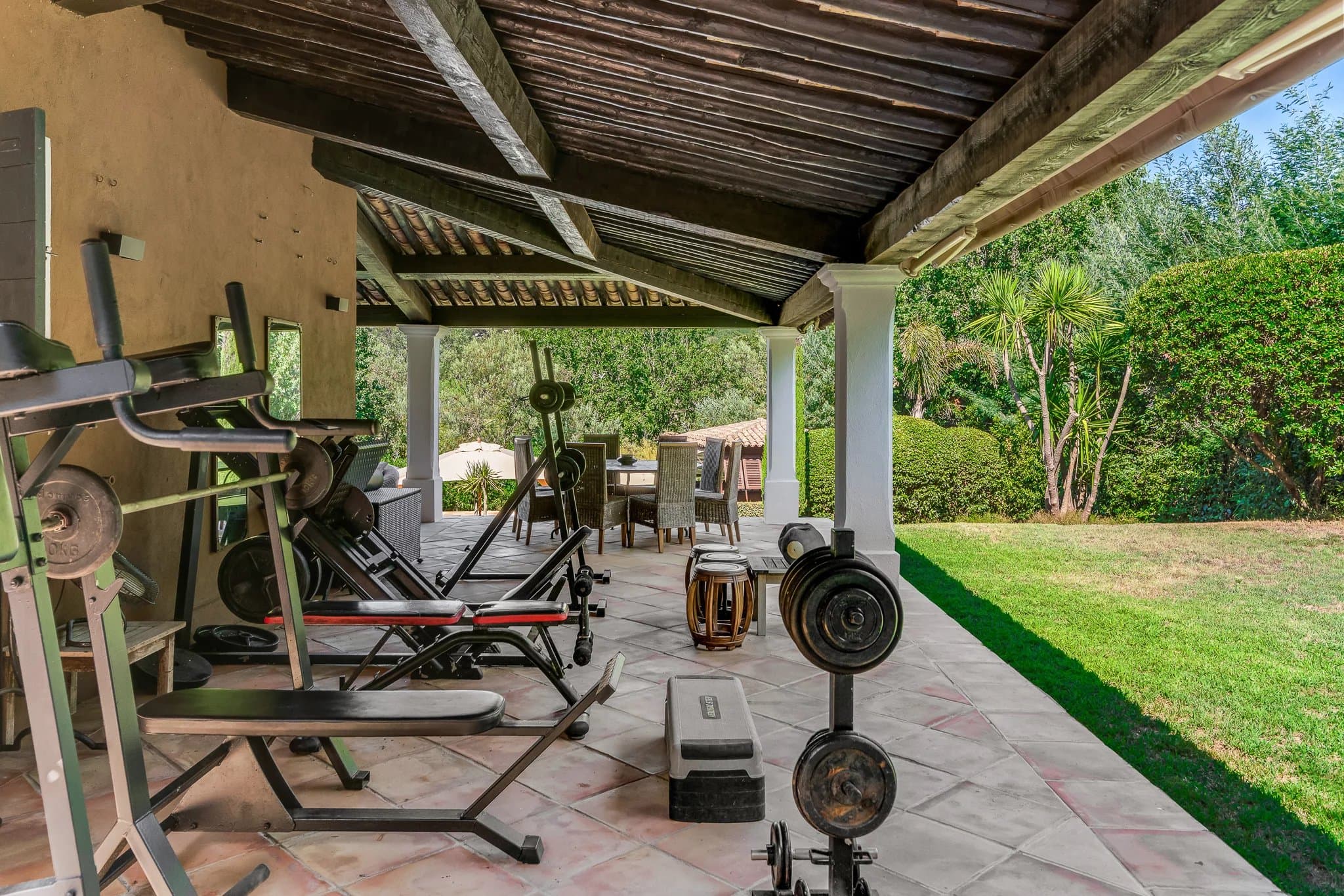 Gassin - Élégante villa de caractère au cœur d'un parc paysager d'exception - Photo 17