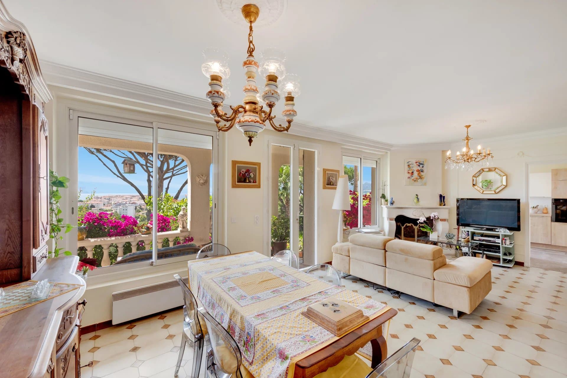 NOUVEAUTÉ CANNES - SUPERBE VILLA BELLE ÉPOQUE À LA VUE MER PANORAMIQUE - Photo 5