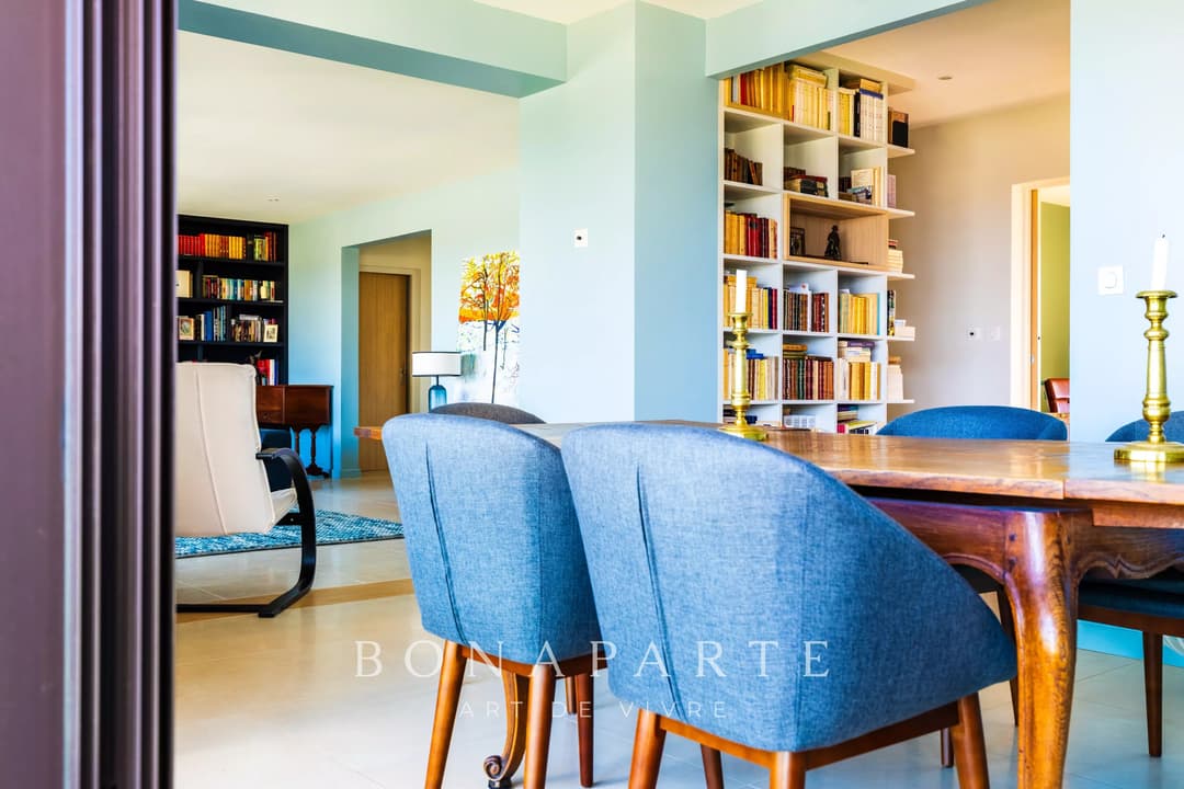 NIORT CENTRE- APPARTEMENT D'EXCEPTION - 4 CHAMBRES – DERNIER ETAGE AVEC ASCENSEUR - Photo 12