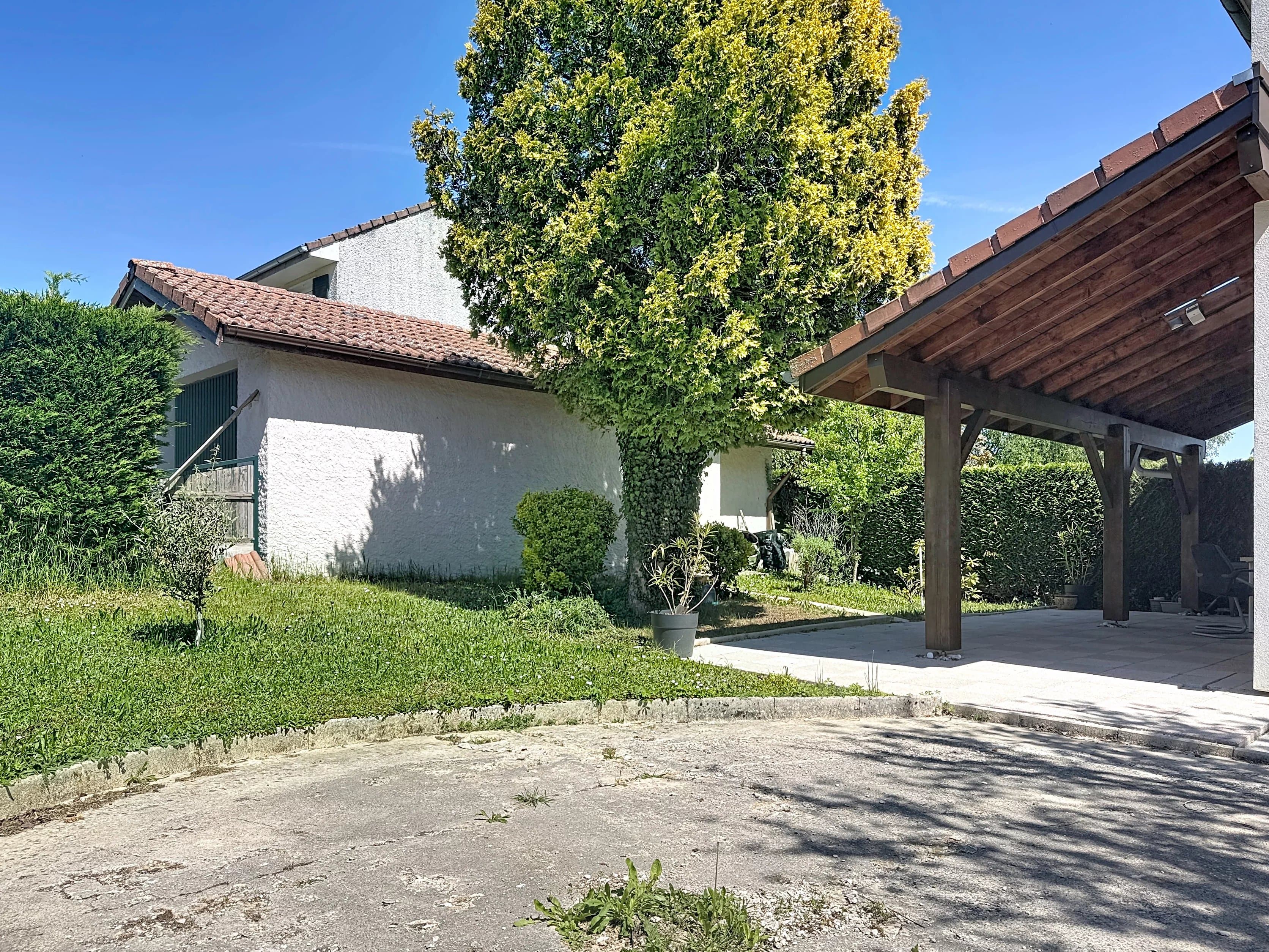 ÉCHENEVEX - MAISON FAMILIALE AVEC JARDIN - Photo 17