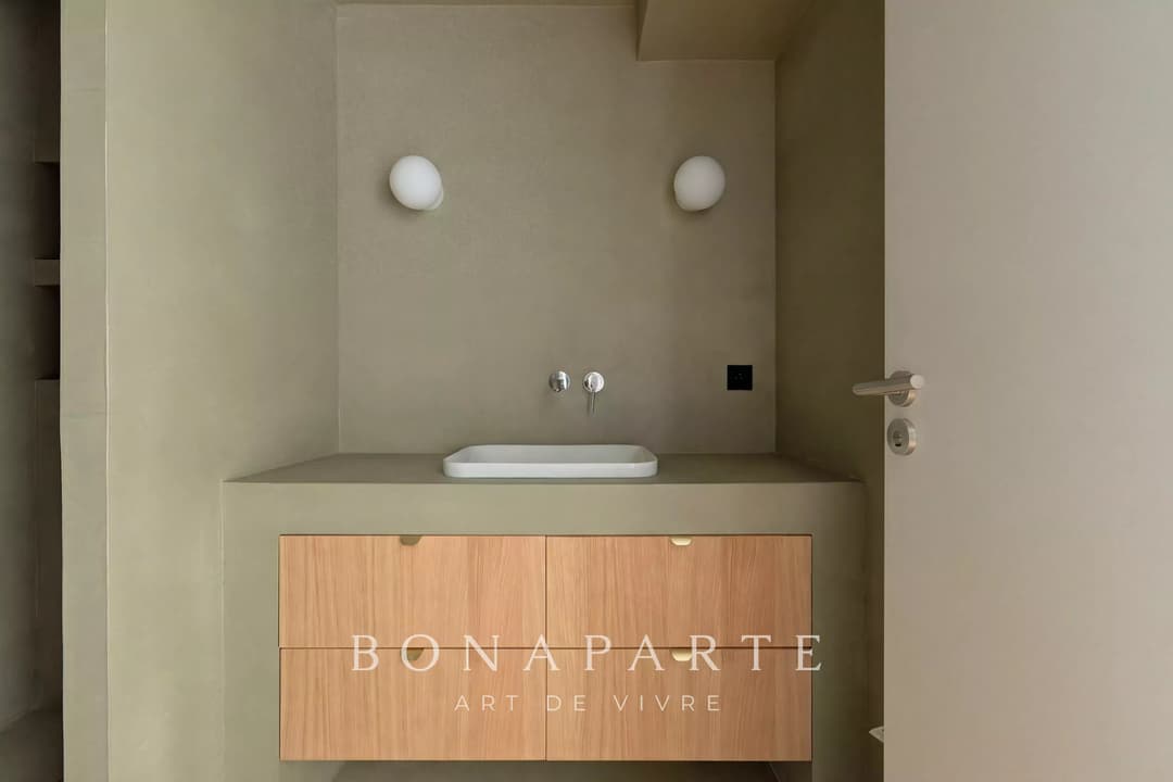 PARIS 9 - Duplex entièrement rénové - Photo 22