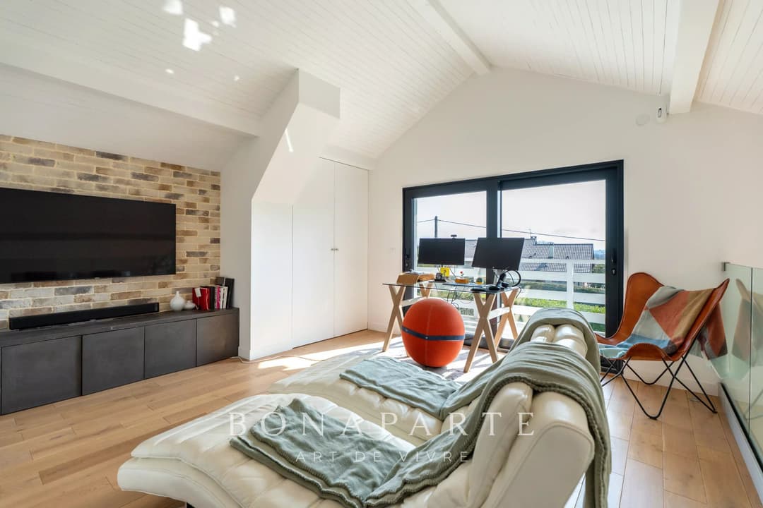 PRÉVESSIN-MOËNS – MAISON FAMILIALE RÉNOVÉE AUX PORTES DE GENÈVE - Photo 8