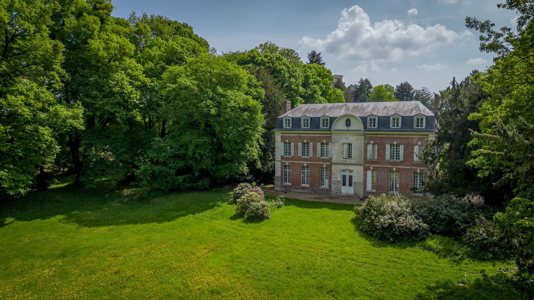 ROUGEMONTIERS - CHATEAU DU XVIIIe SIECLE ET SES ECURIES - Photo 14