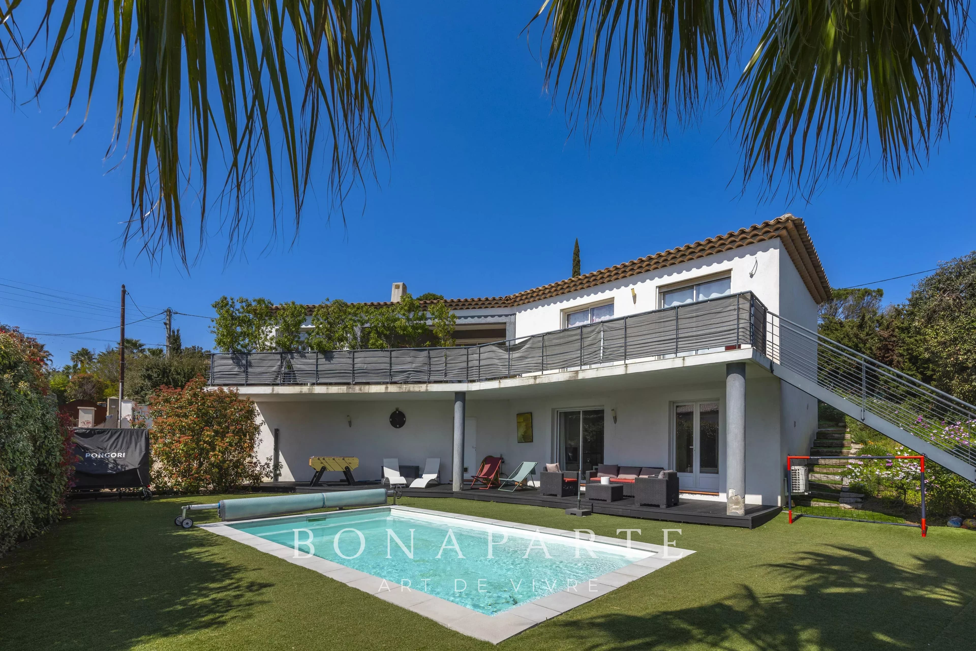SAINT-AYGULF - Villa récente avec appartement indépendant - Photo 3