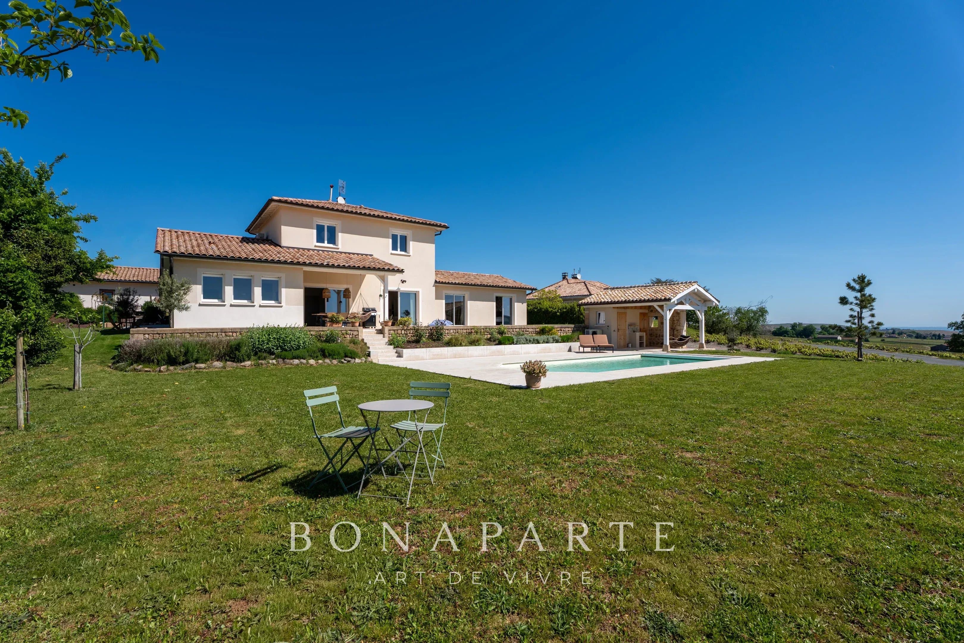 BEAUJOLAIS / AU COEUR DES VIGNES - VILLA D’EXCEPTION - 7 CHAMBRES – RENOVATION DE HAUT STANDING - VUE PANORAMIQUE - Photo 29