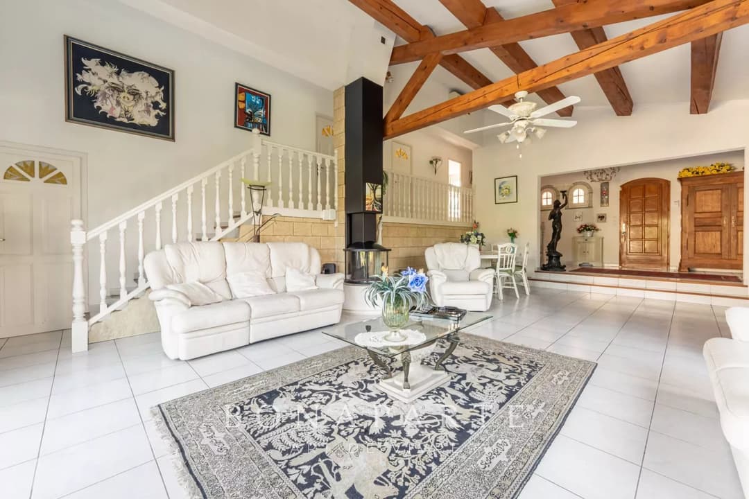 Maison familiale avec dépendance – Calme et beaux volumes au Grau d’Agde - Photo 2