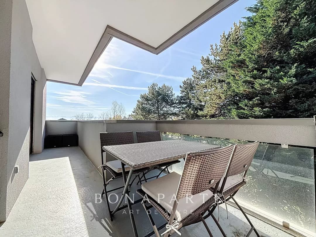 GEX CENTRE - APPARTEMENT LUMINEUX RENOVE - Photo 7