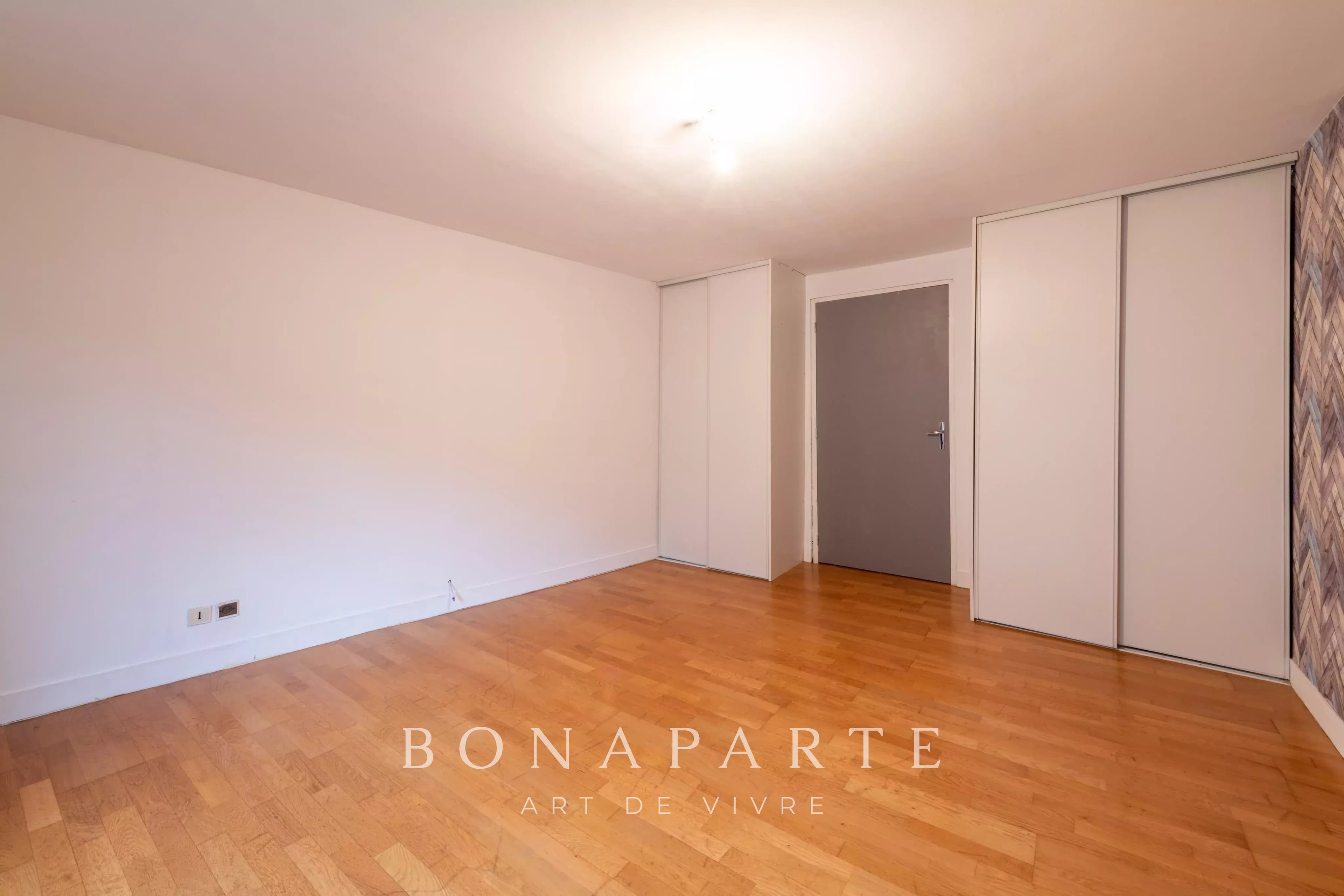 SAINT-GERMAIN-LAVAL - MAISON DE VILLAGE / 2 CHAMBRES - PROCHE DU CENTRE - Photo 7