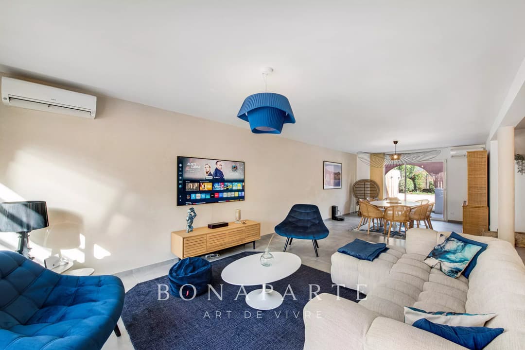 À deux pas de la plage – Villa 4 chambres avec piscine & frais d’acquisition réduits - Photo 4