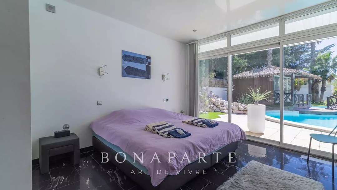 Villa contemporaine d’exception à quelques pas de la mer – Élégance, volumes et art de vivre méditerranéen - Photo 8