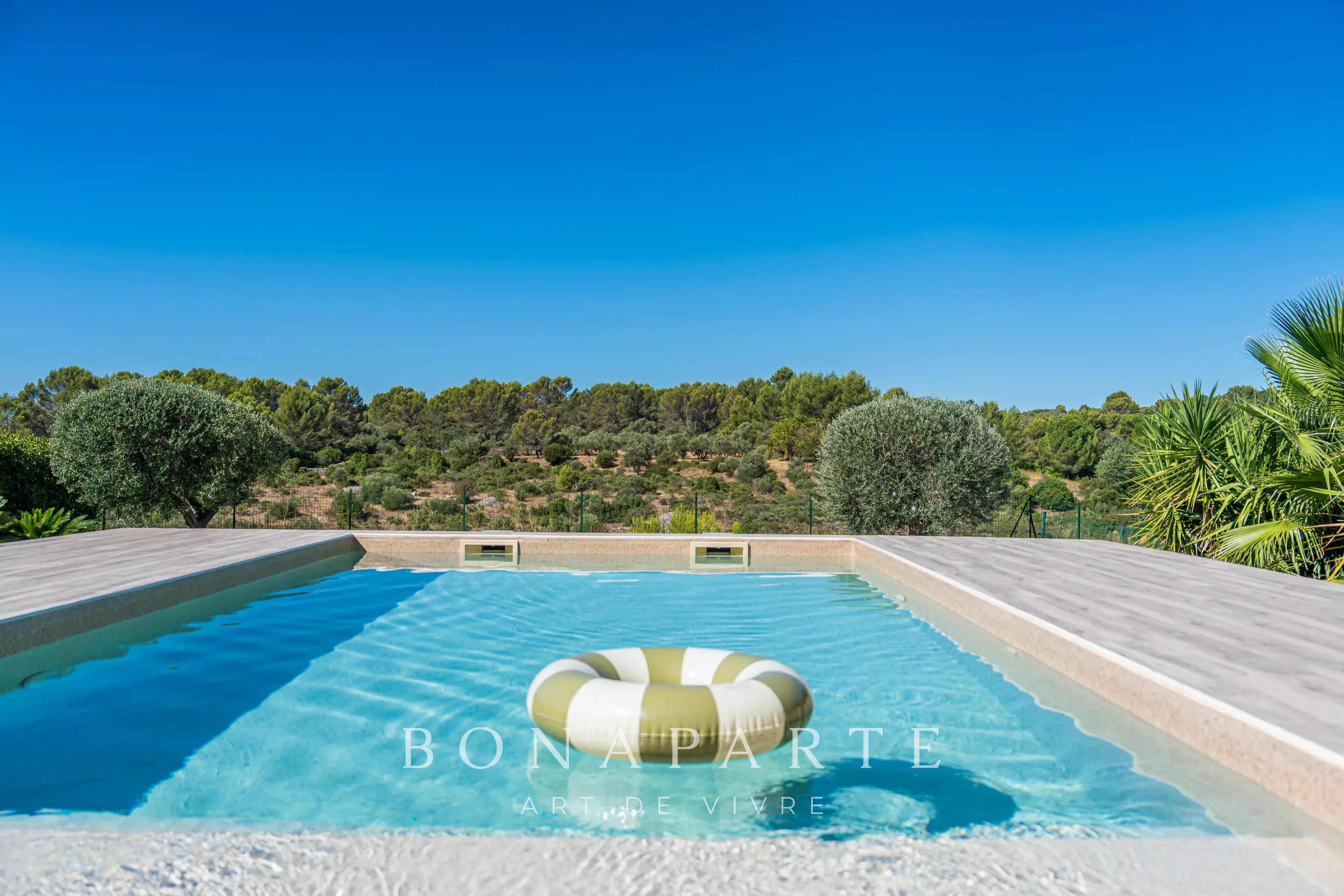 Villa contemporaine à flanc de colline - Photo 19