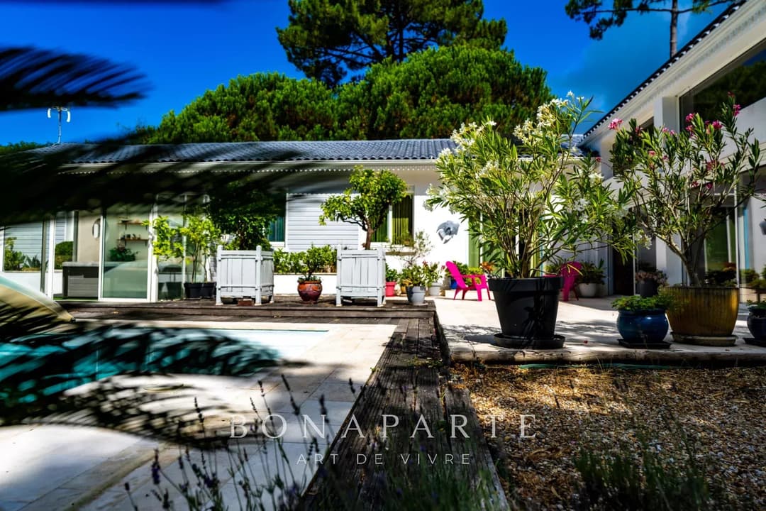 Villa élégante entre océan, golf et nature Résidence privée & sécurisée - Photo 16