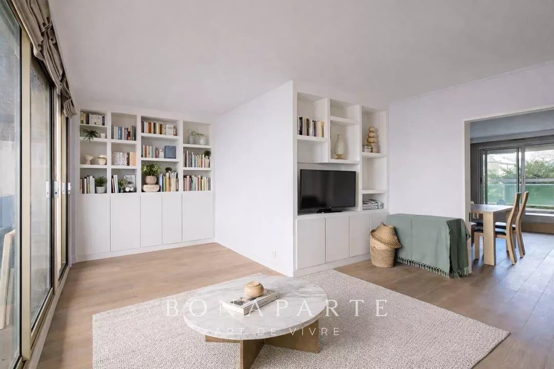 Appartement traversant avec deux terrasses - Photo 2