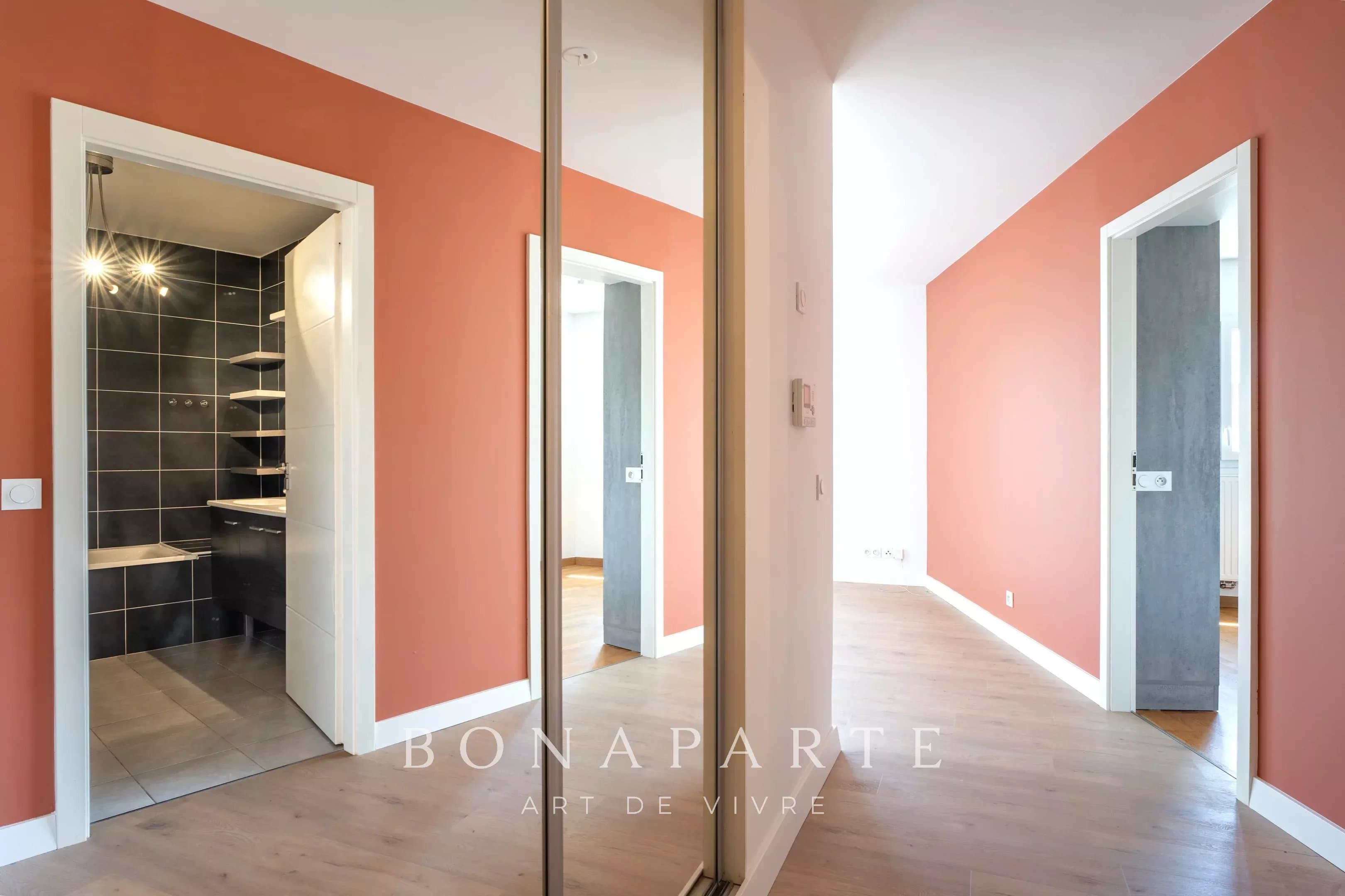 FERNEY-VOLTAIRE, APPARTEMENT T4-TERRASSE + GARAGE + CAVE + PARKING - Photo 13