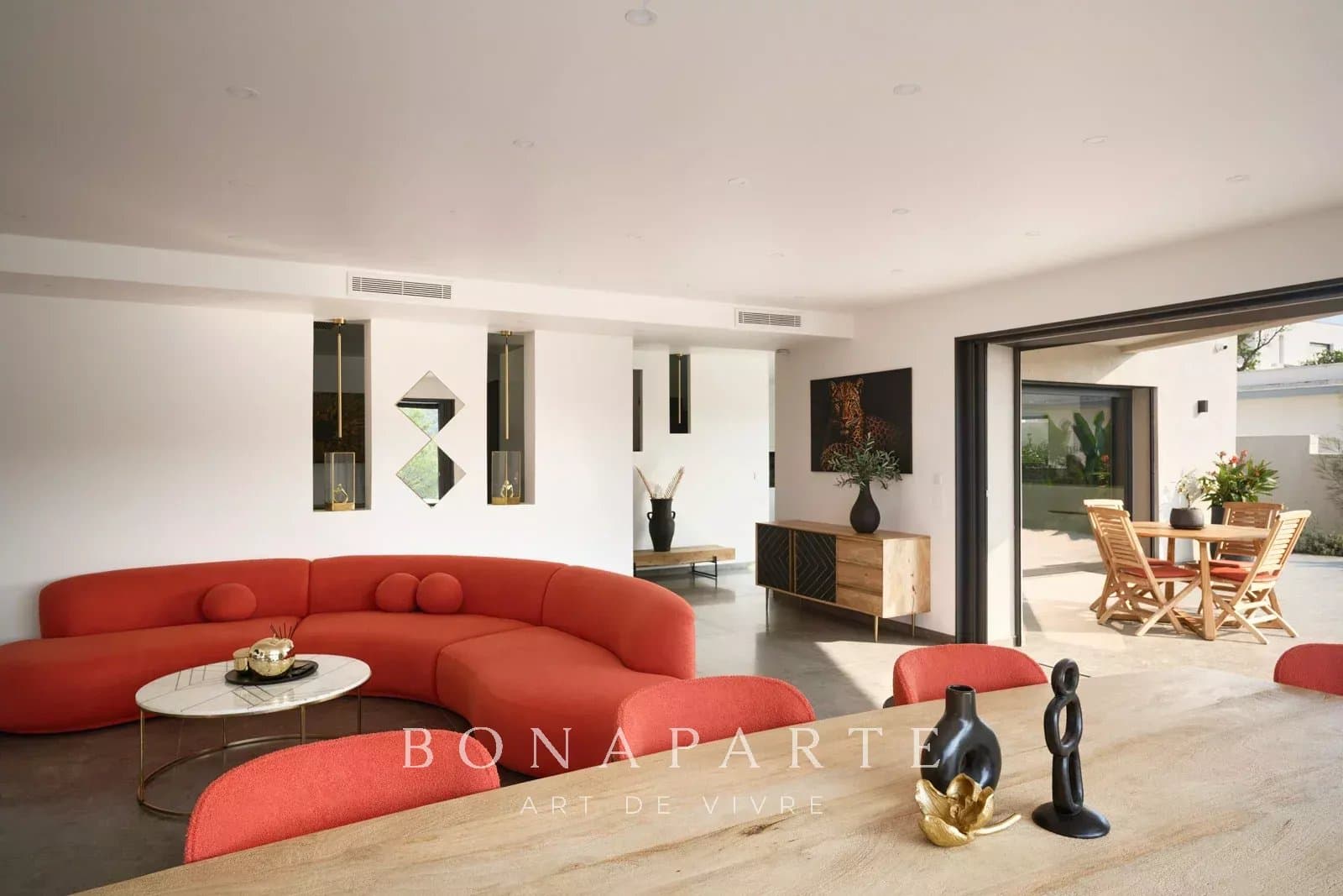 SAINT-AYGULF EXCLUSIVITE : VILLA CONTEMPORAINE NEUVE – POSITION DOMINANTE – VUE SUR LA FORÊT - Photo 5