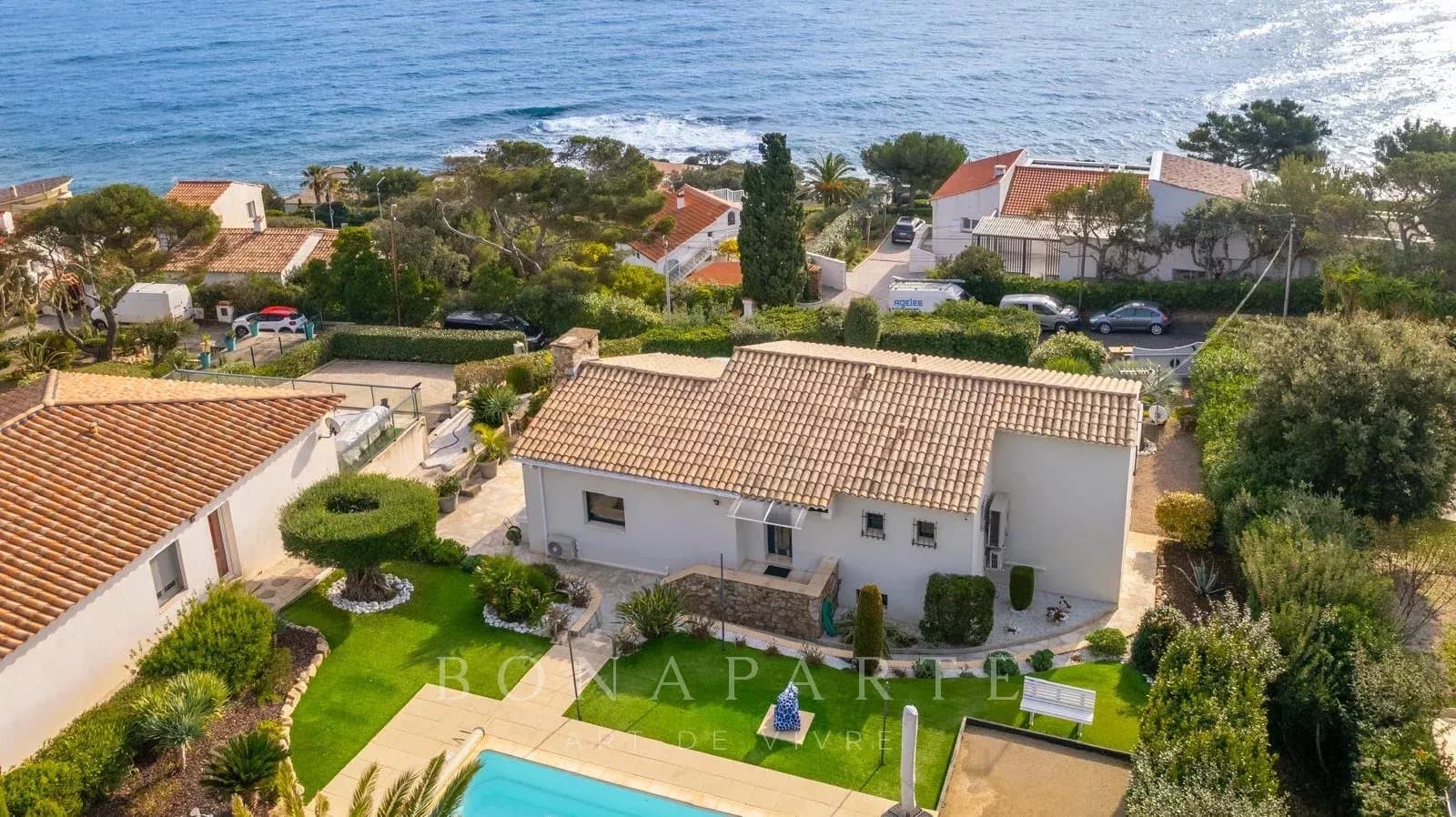 VILLA RÉCENTE VUE MER À 100 M DE LA PLAGE