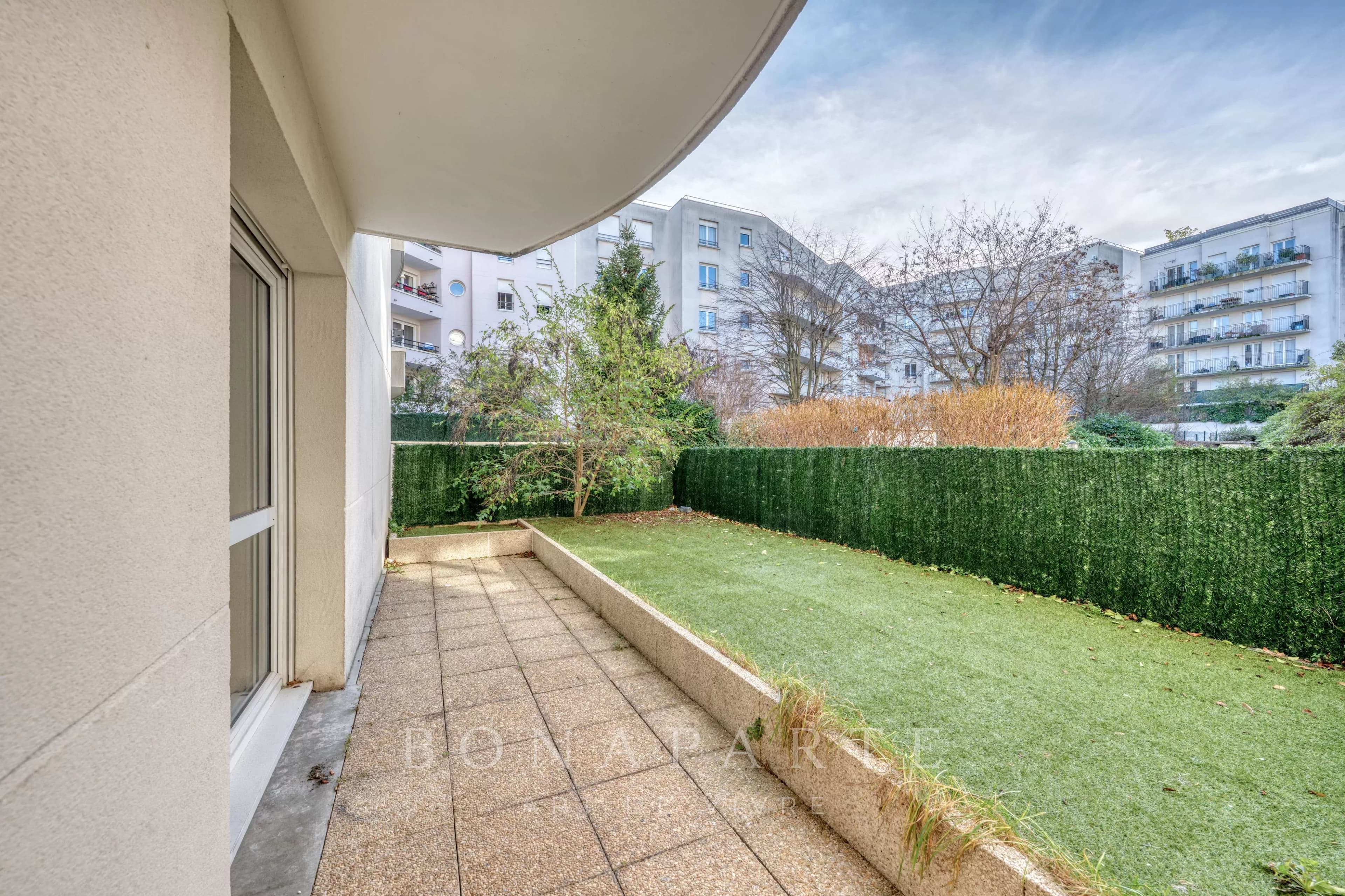 Rez-de-jardin 2 pièces de 51m2 avec grande terrasse