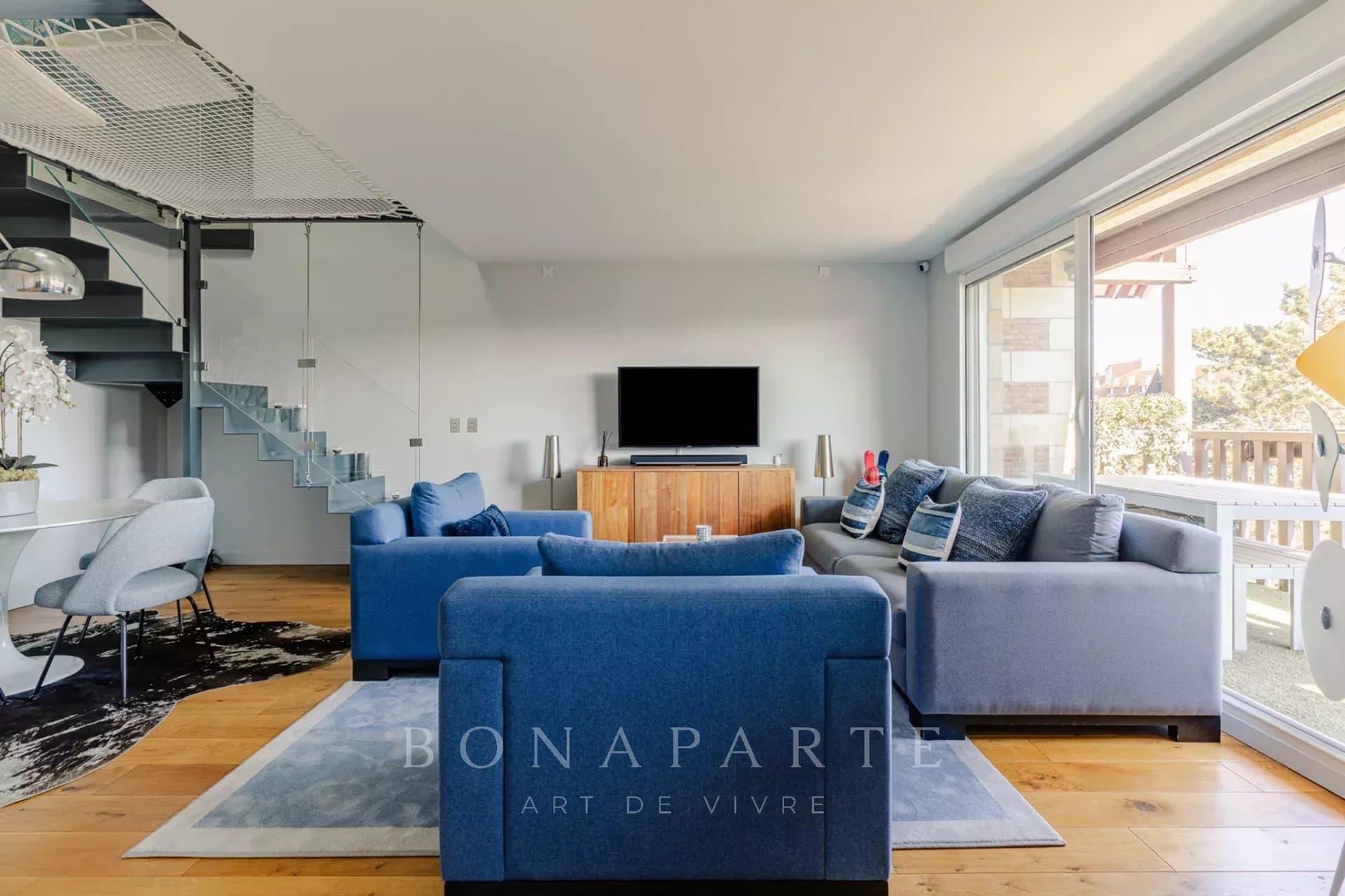 Superbe duplex de standing à deux pas de la plage de Deauville