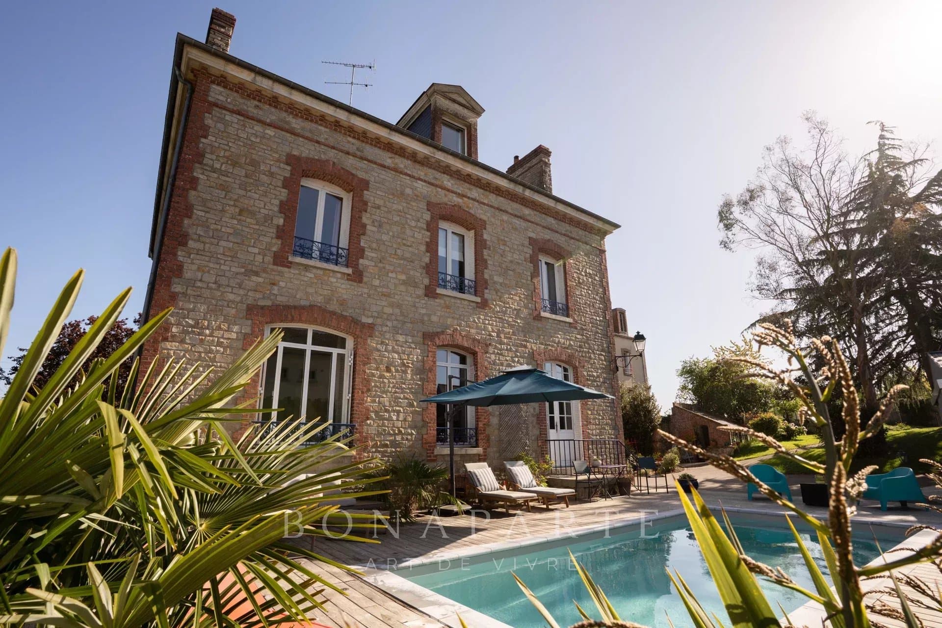 Maison de Maître in perfect condition