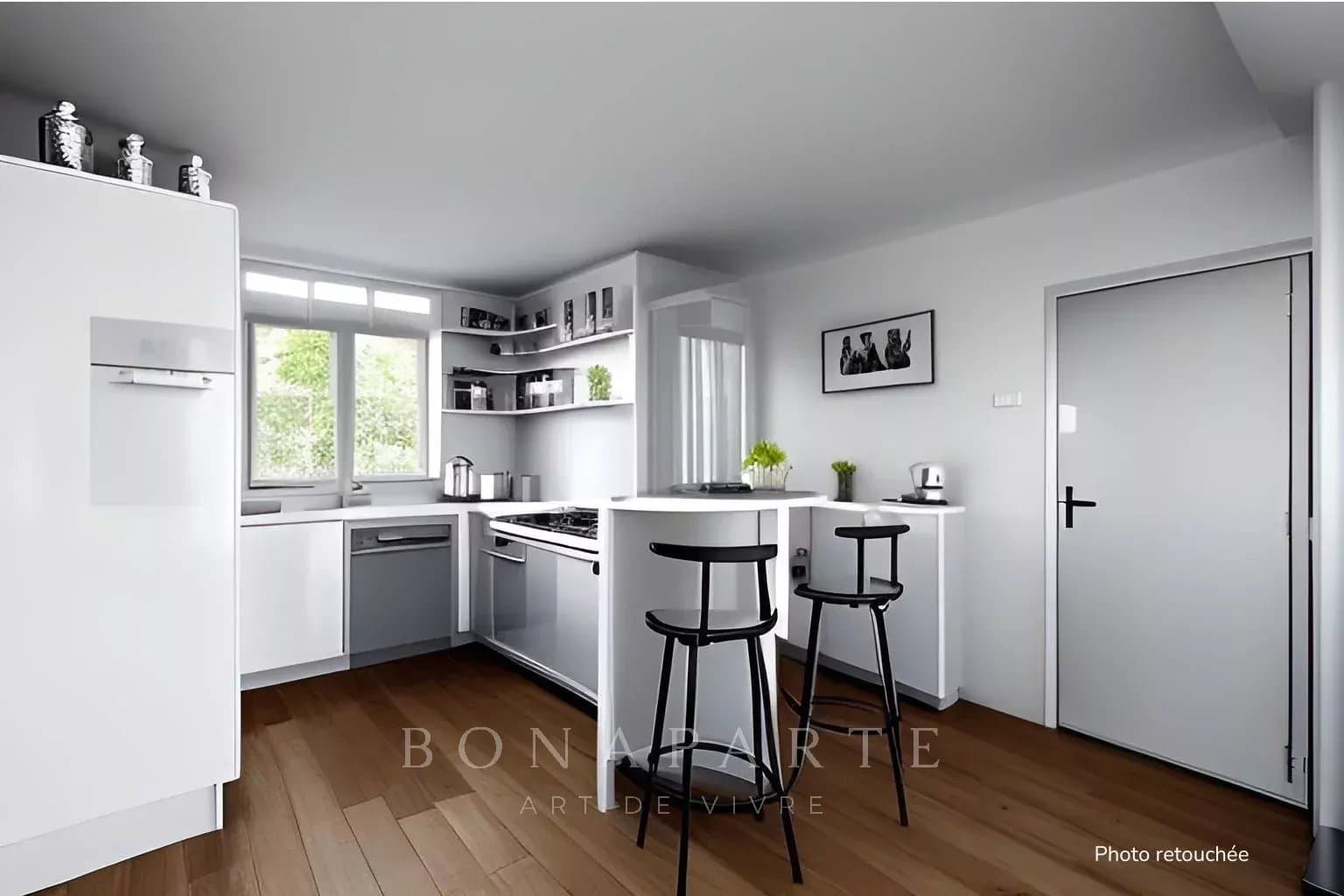 Sainte Maxime : Appartement 2 chambres avec terrasse dans quartier calme à proximité du centre-ville