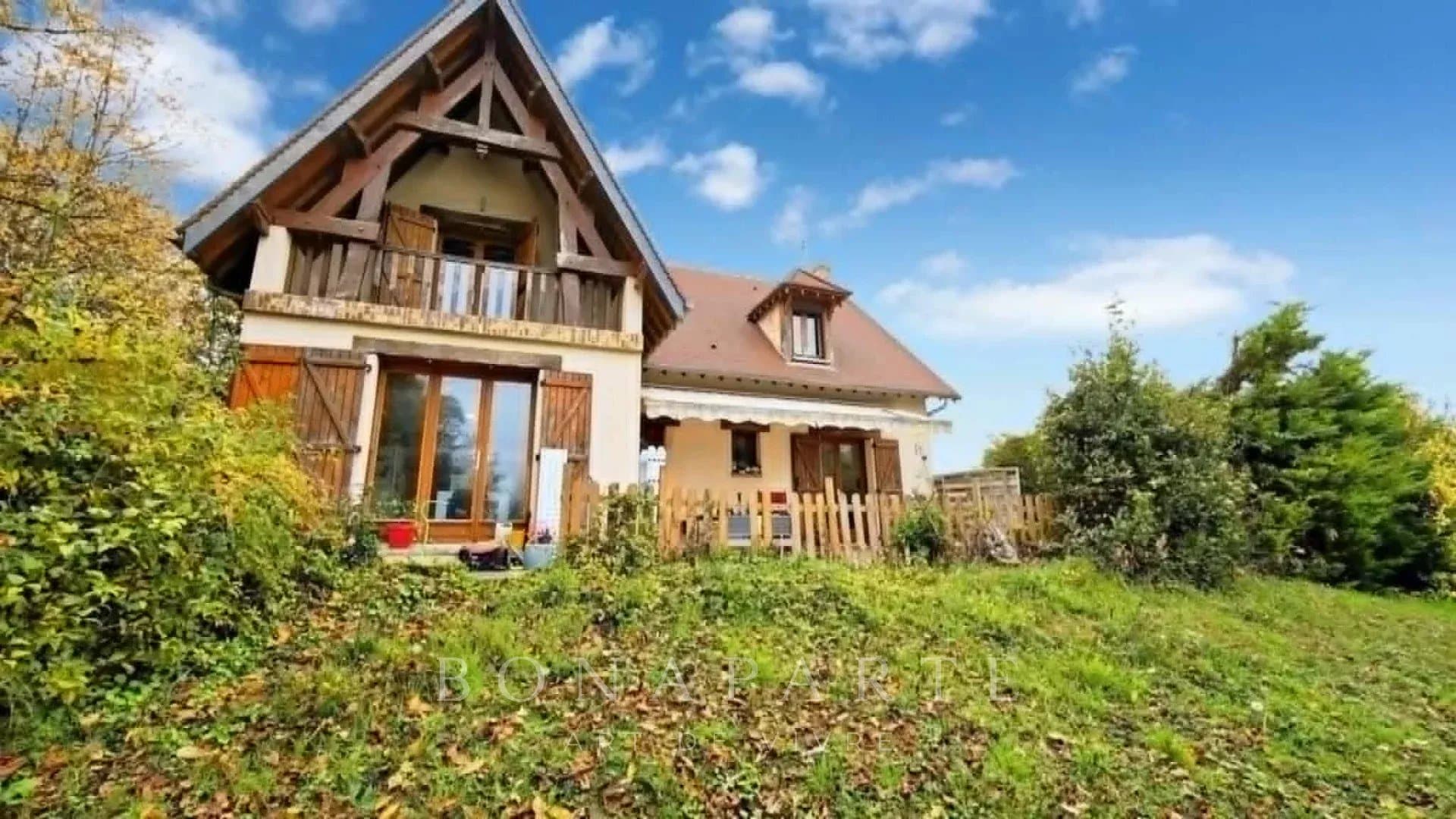 Maison contemporaine avec piscine - Sens