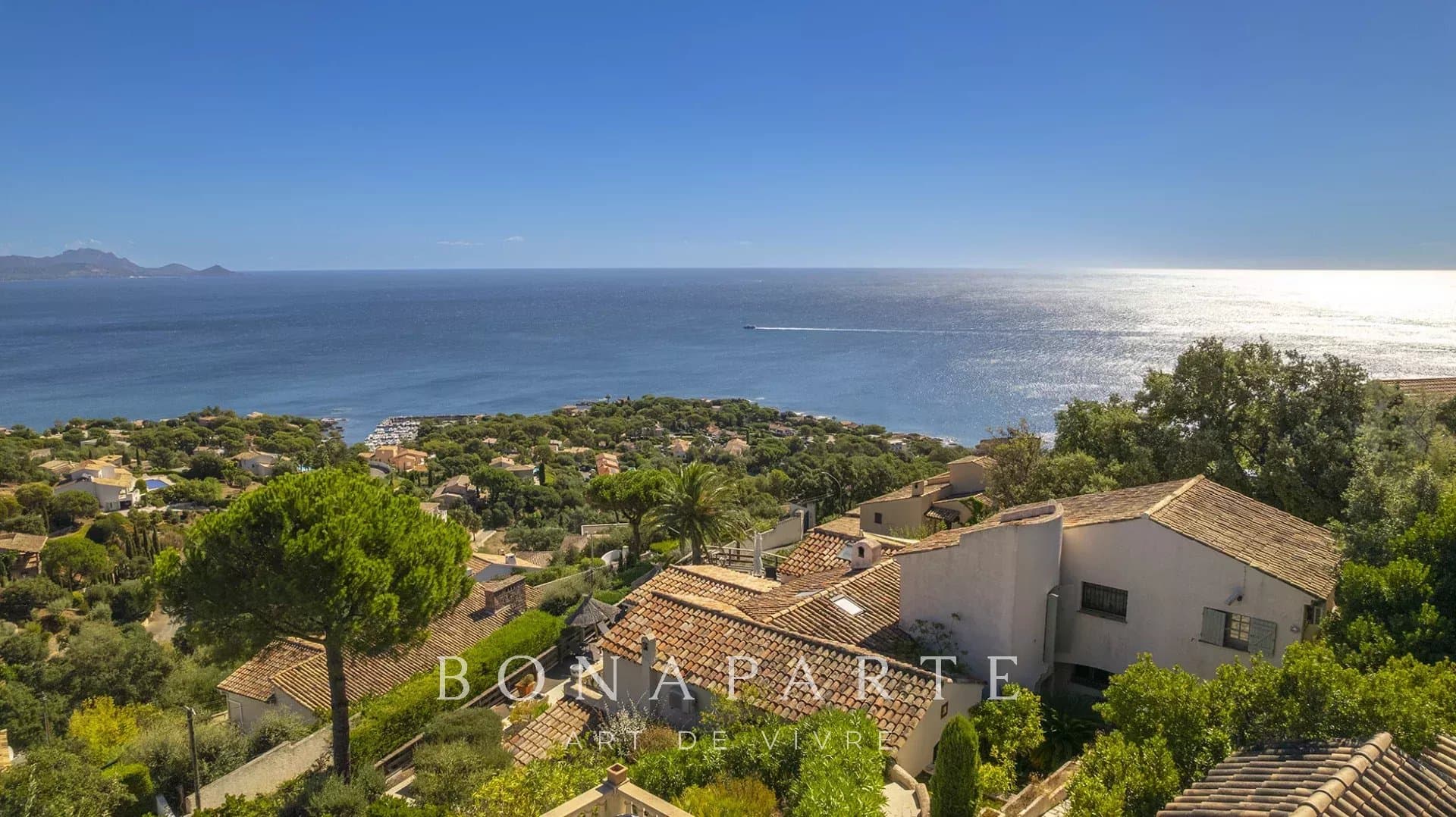 Villa 5 chambres avec terrasse - Roquebrune-sur-Argens