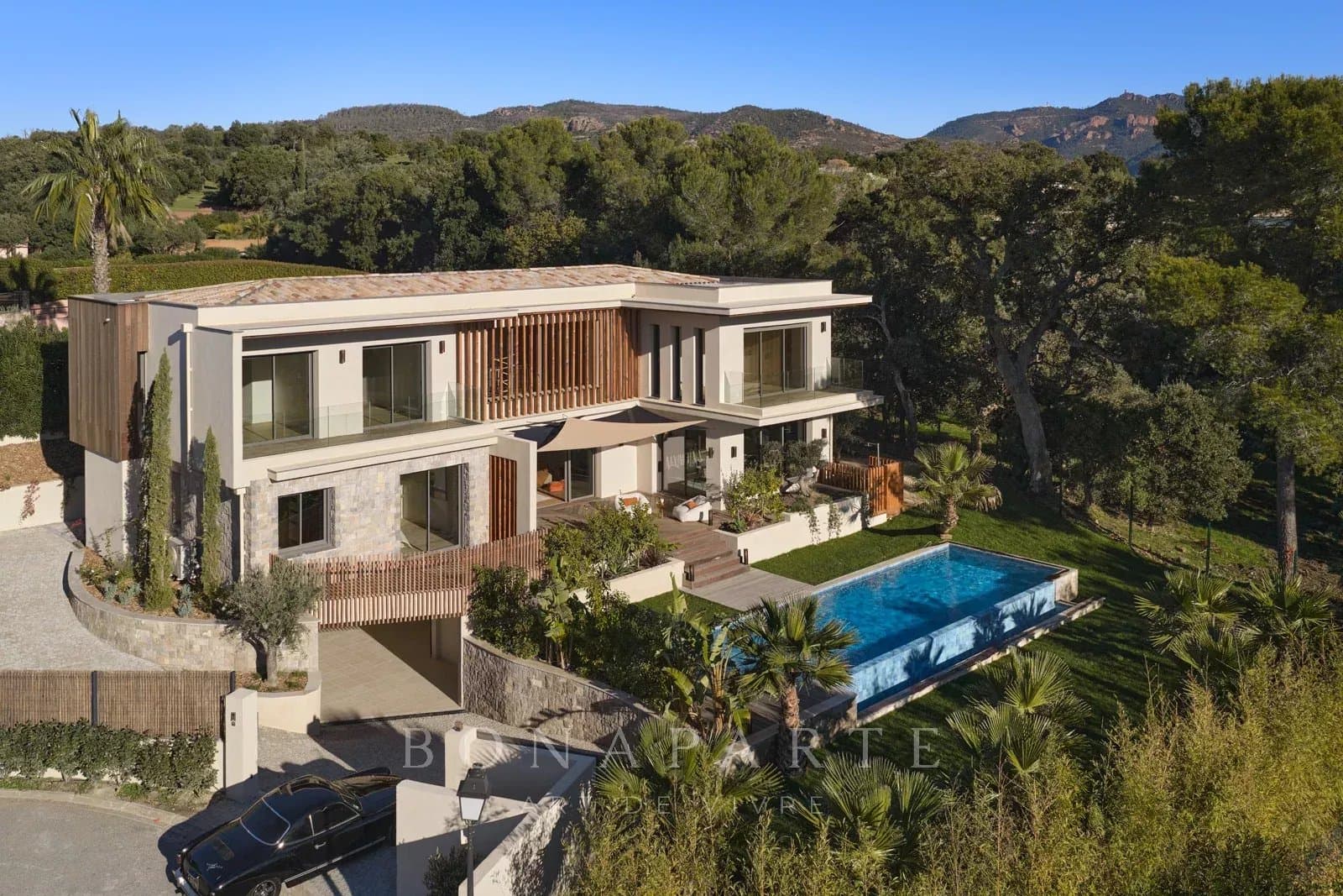 Villa 244m² avec jardin - Saint-Raphaël