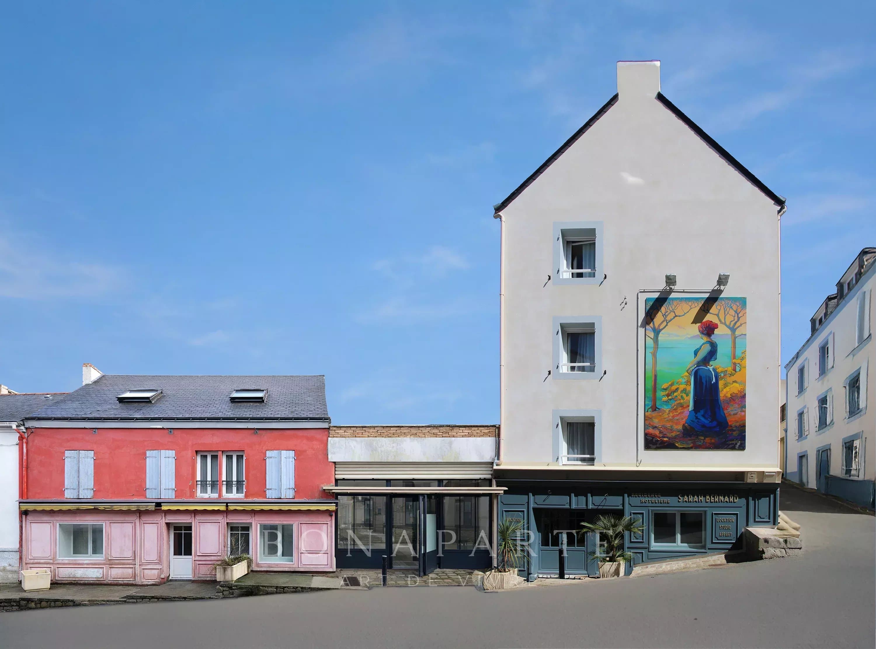 BELLE-ÎLE-EN-MER – INVESTISSEMENT D’EXCEPTION : VASTE ENSEMBLE IMMOBILIER ET COMMERCIAL AU CŒUR DE PALAIS