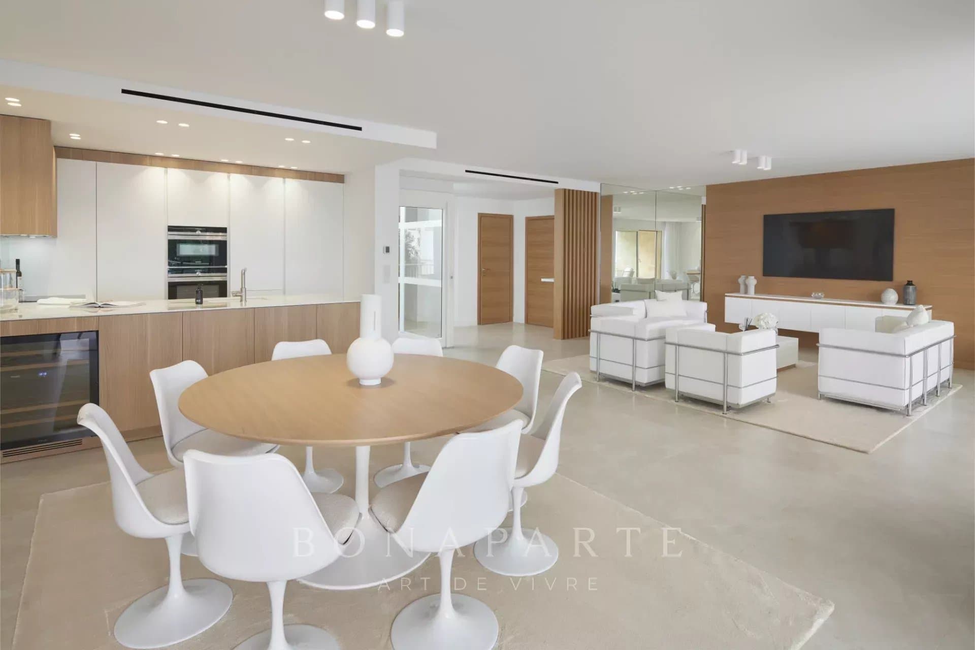 CANNES - CALIFORNIE - EXCEPTIONAL PENTHOUSE - 4 ROOMS - PANORAMIC SEA VIEW