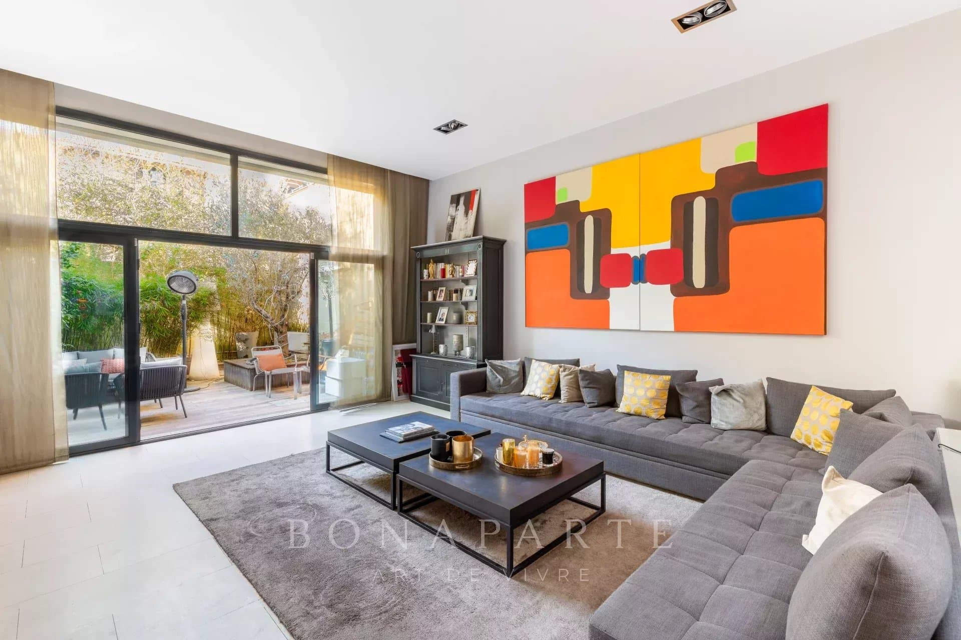 Hotel particulier avec trois terrasses