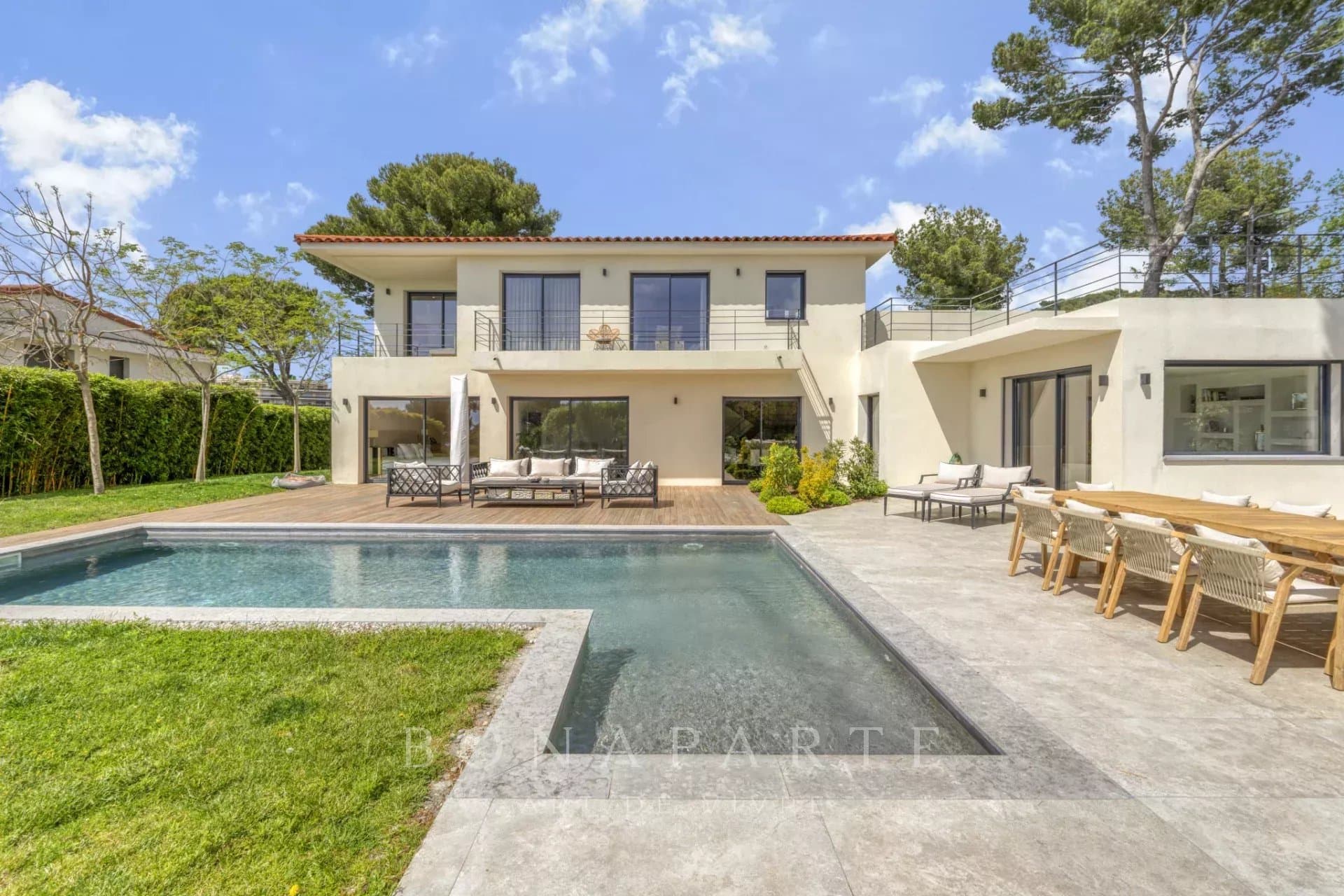 Villa au calme • Vue mer • Hauteurs de Cannes