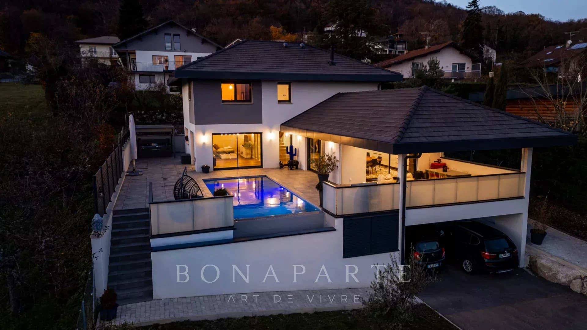 A Vendre: Magnifique villa contemporaine avec piscine et vue Mont-Blanc - Divonne-les-Bains