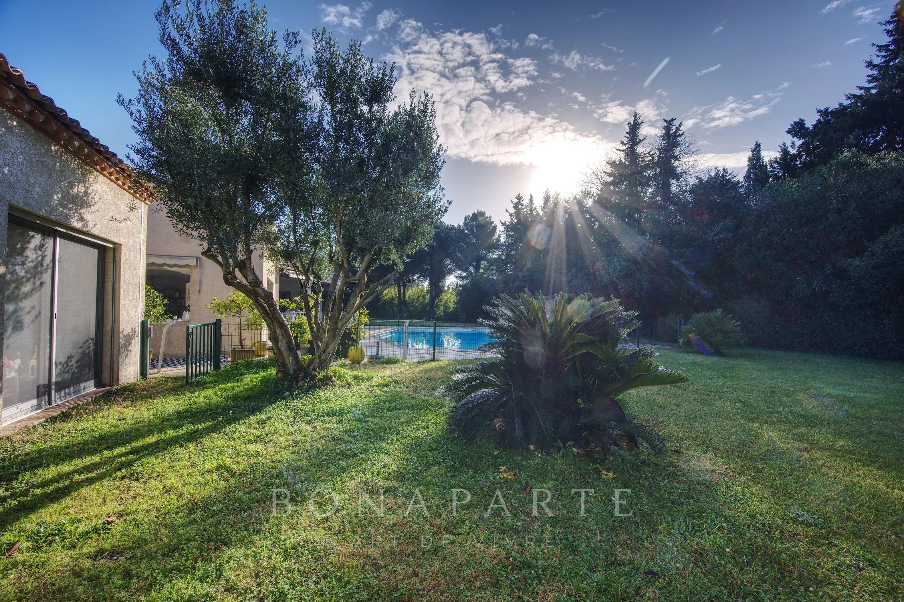 Maison au coeur d'un golf