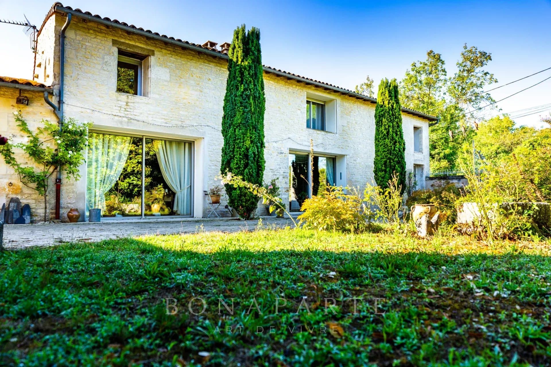 MAUZE-SUR-LE-MIGNON-LONGERE DE CARACTERE- CADRE BUCOLIQUEique