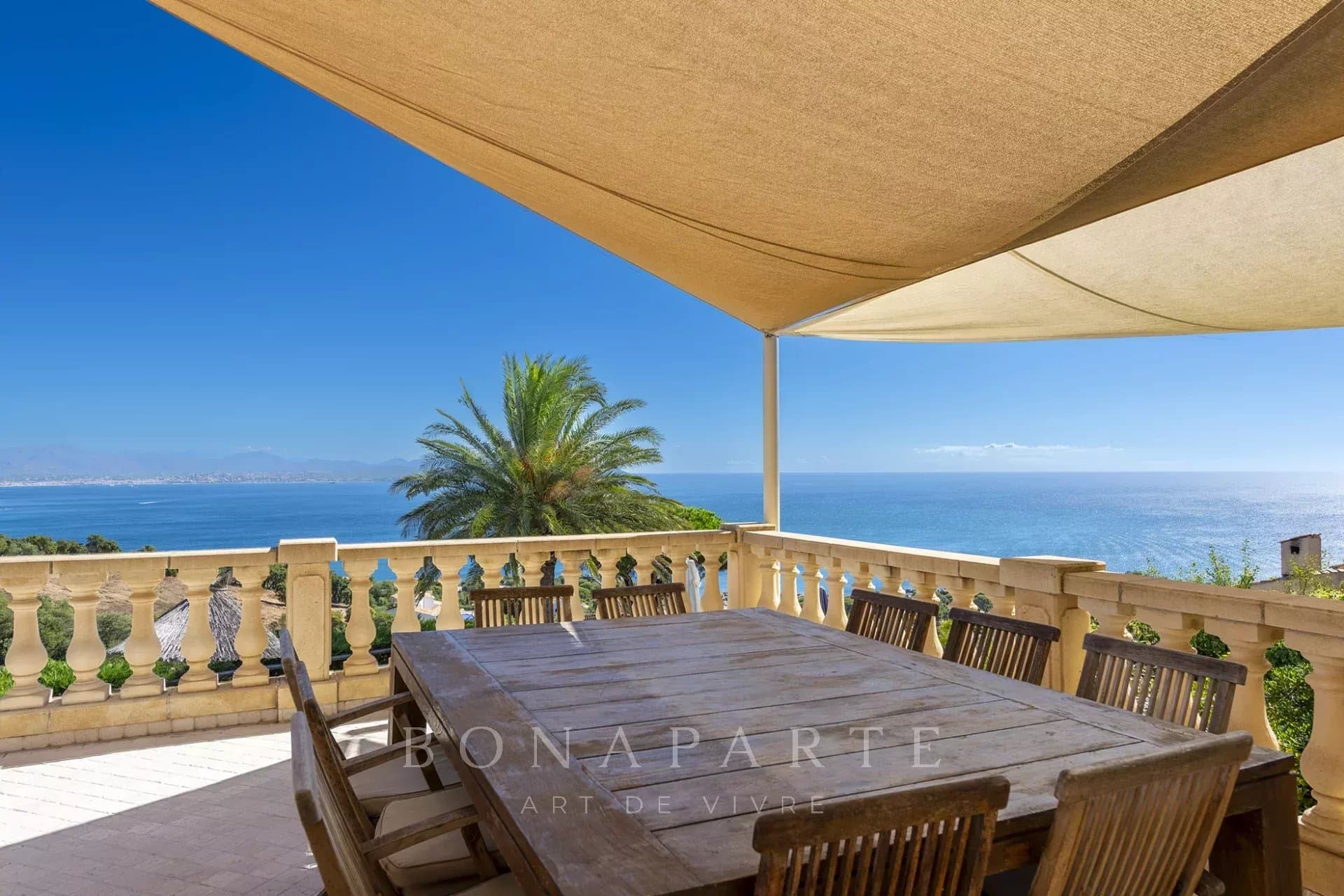 Villa 5 chambres avec terrasse - Roquebrune-sur-Argens