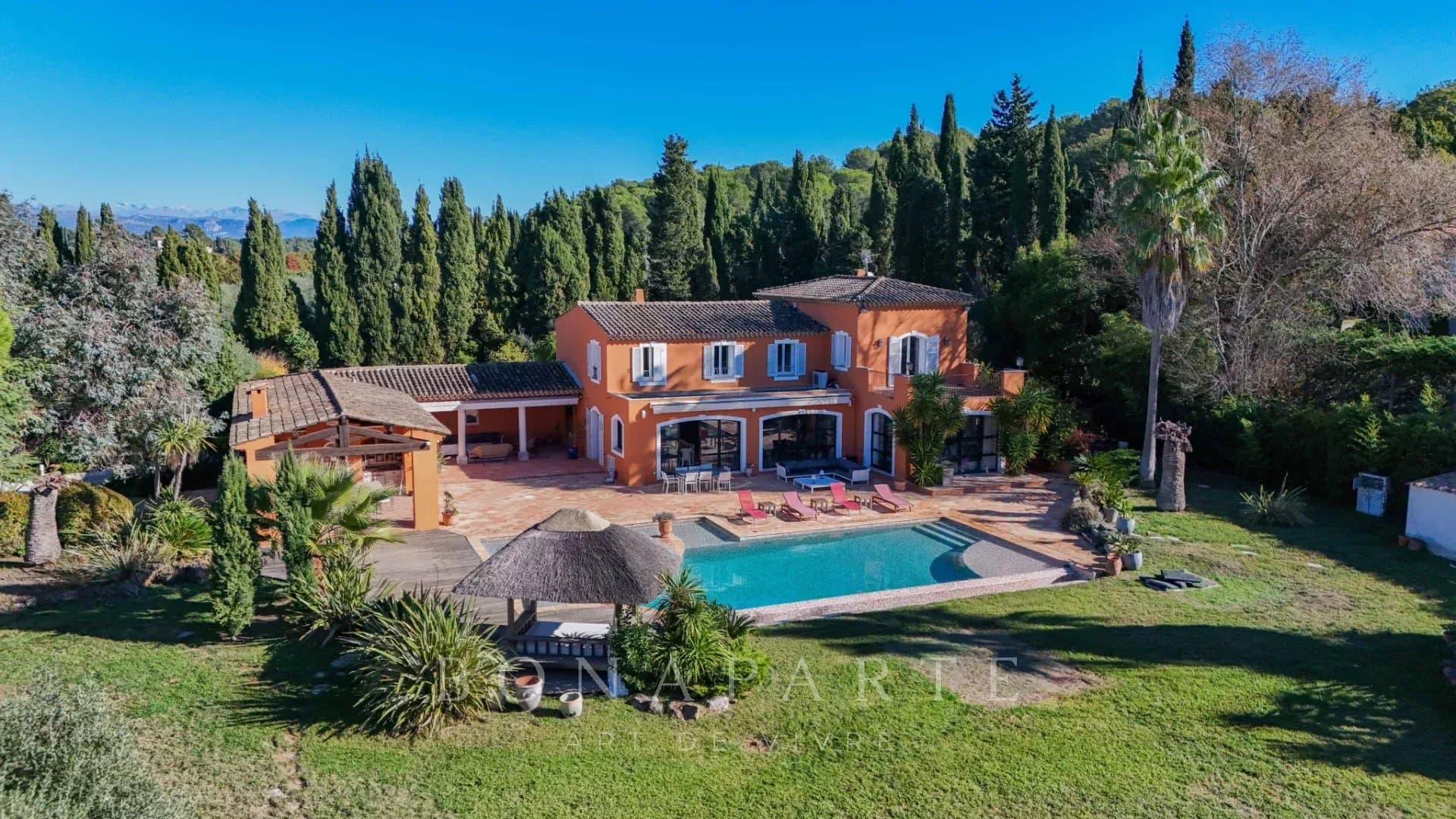 MOUGINS - SUPERB PROPERTY - WITH GUEST HOUSE